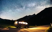 camper-por-la-noche