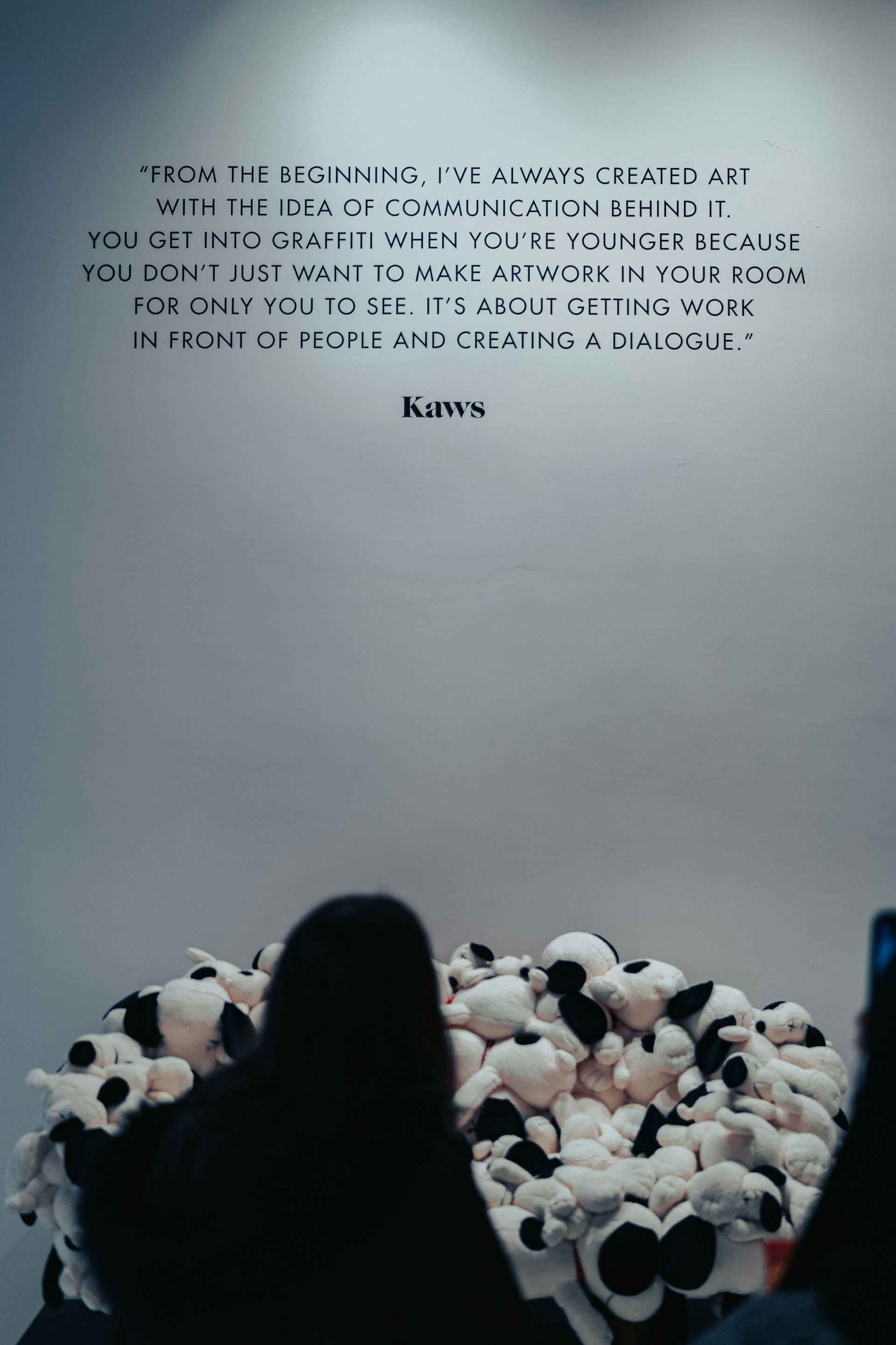 gray computer monitor