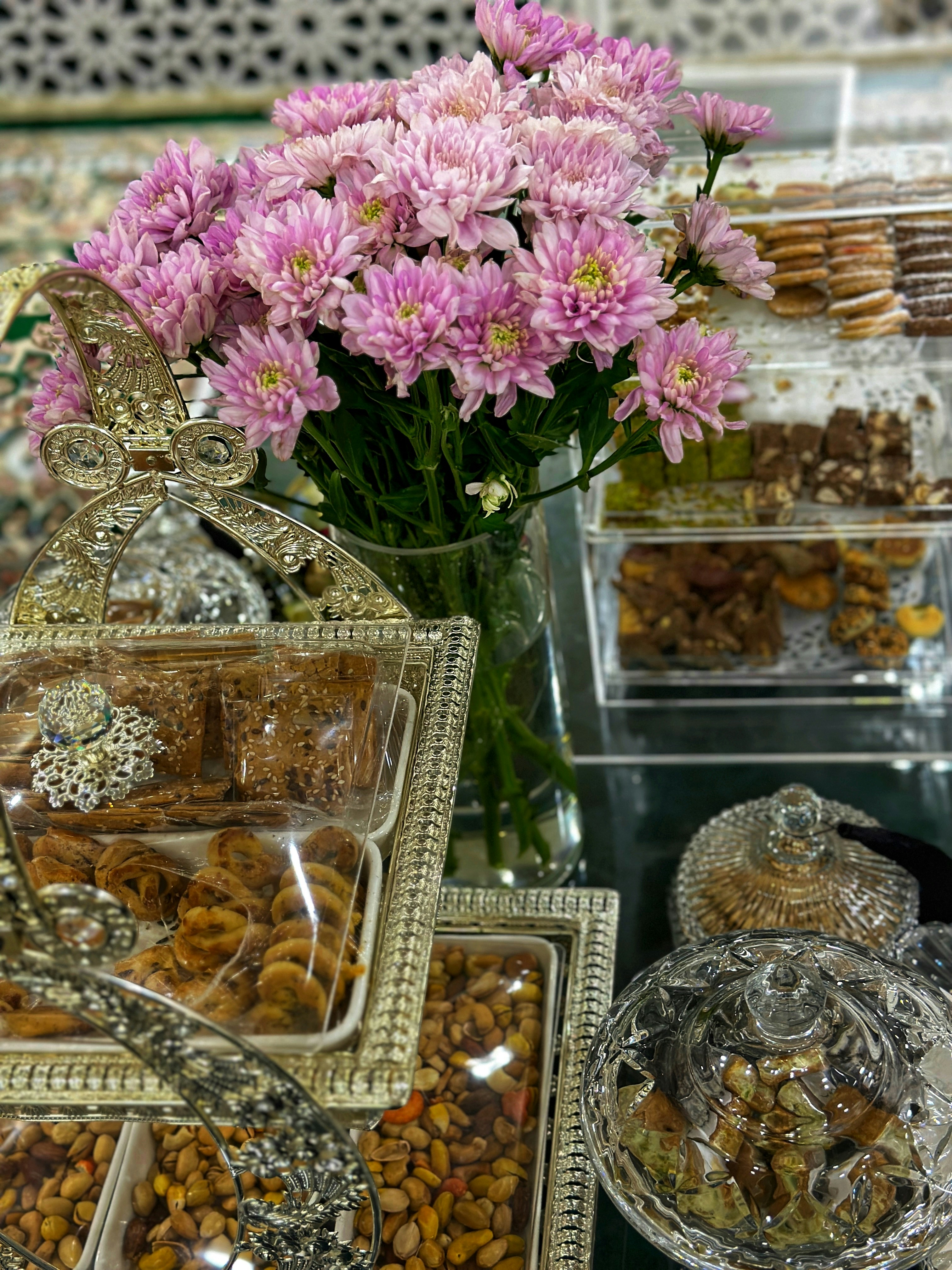 Elegant Nut Gift Hampers