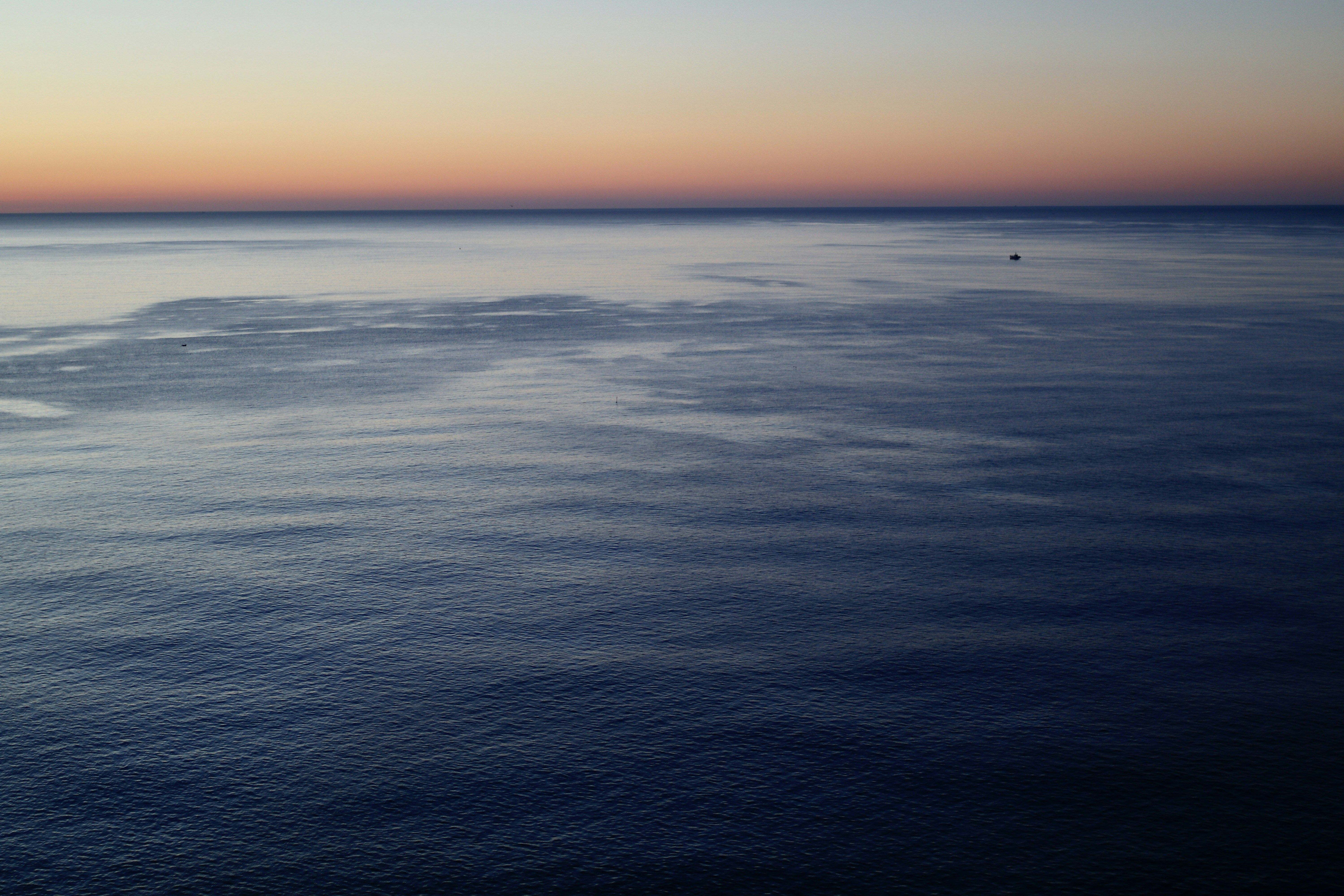 Photo by arnaudgillard