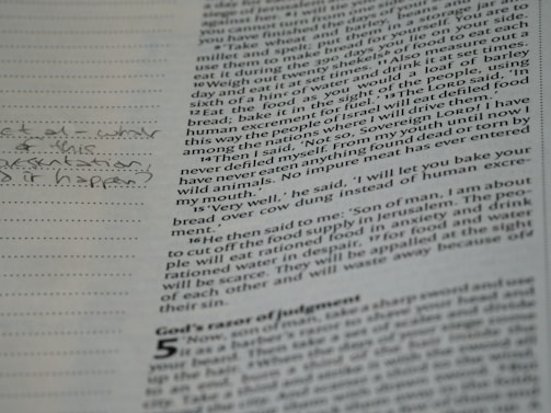 Close-up of handwritten notes explaining Portuguese verb conjugations.