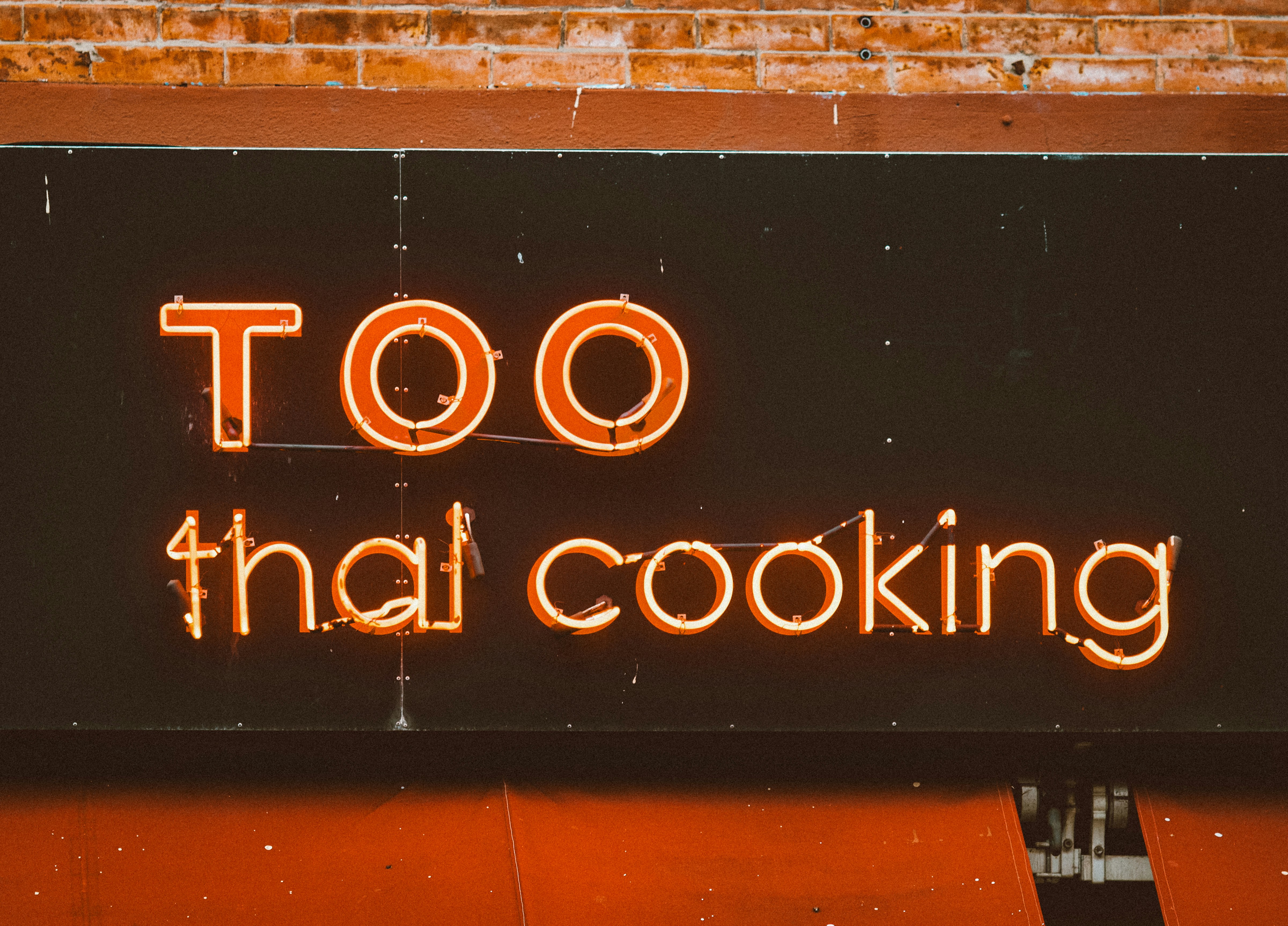 Thai cooking neon sign