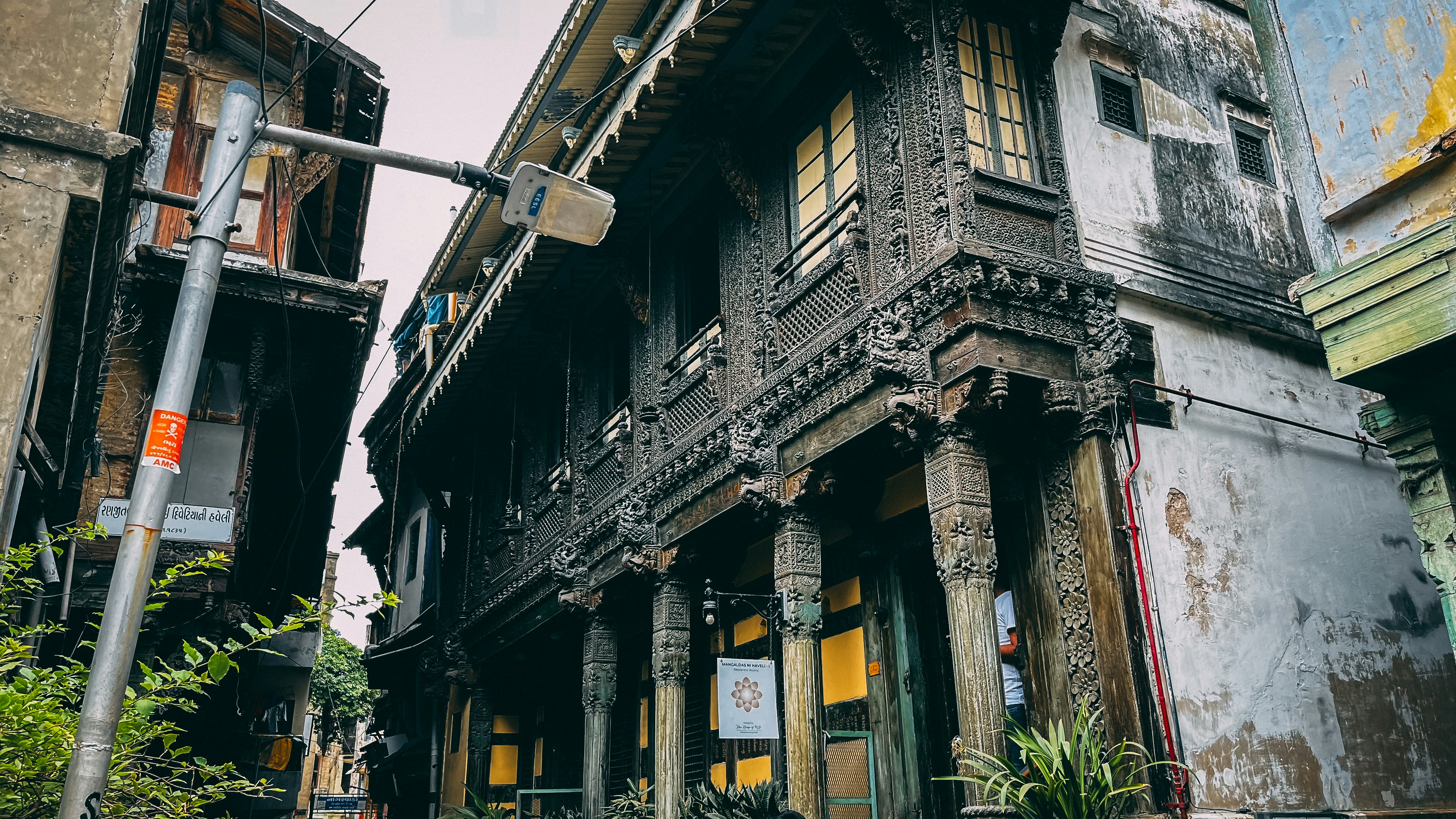 Photo by aarshdeepchadha