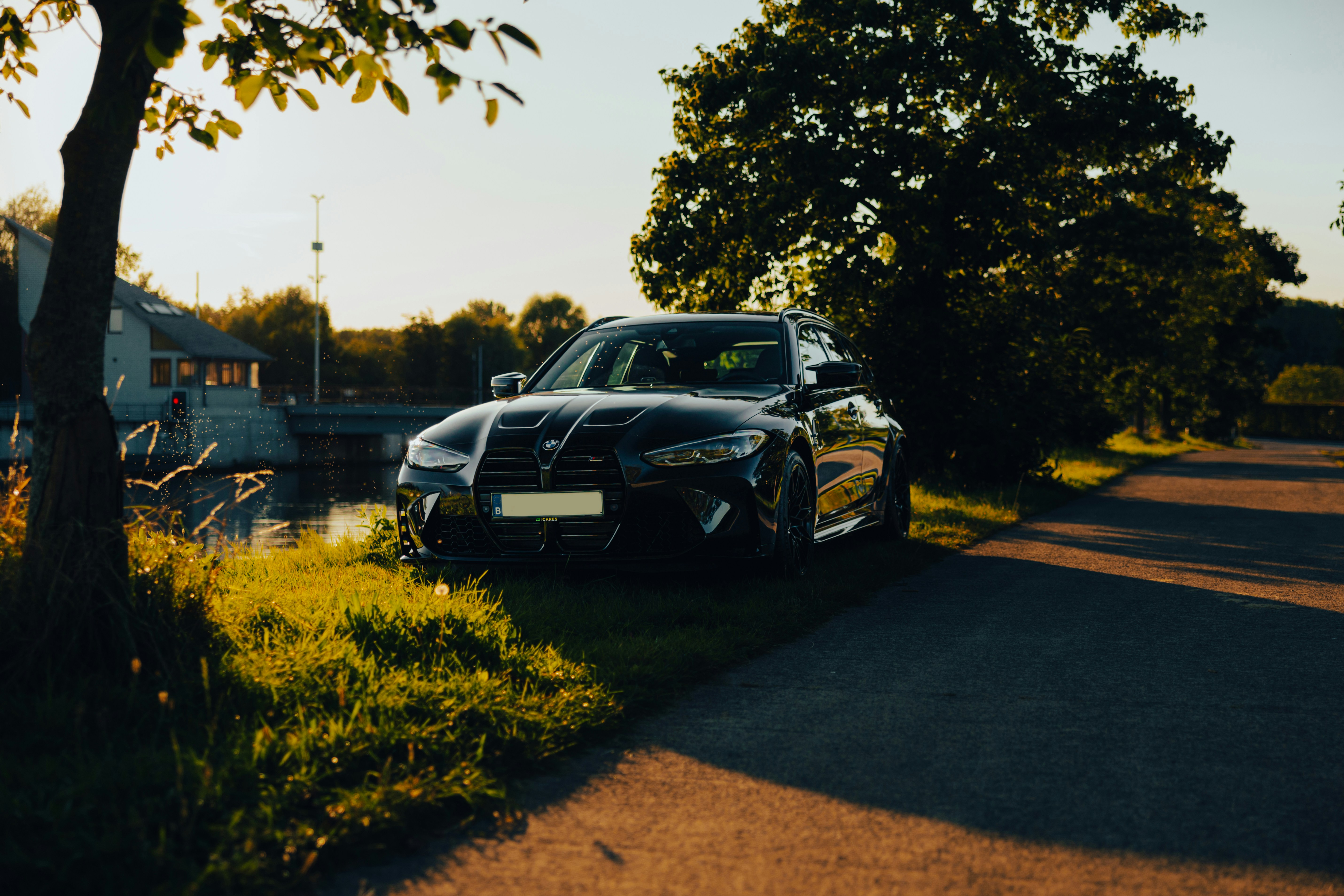 Photo by lorenzohamers