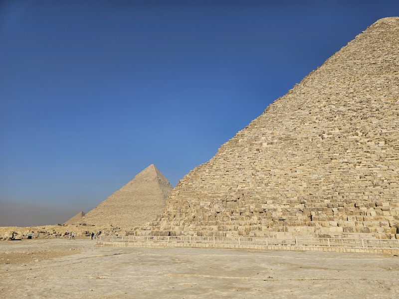 La Gran Pirámide de Guiza: Maravilla del Mundo Antiguo