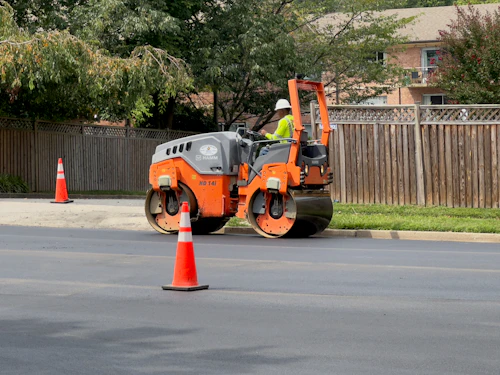 Paving crew