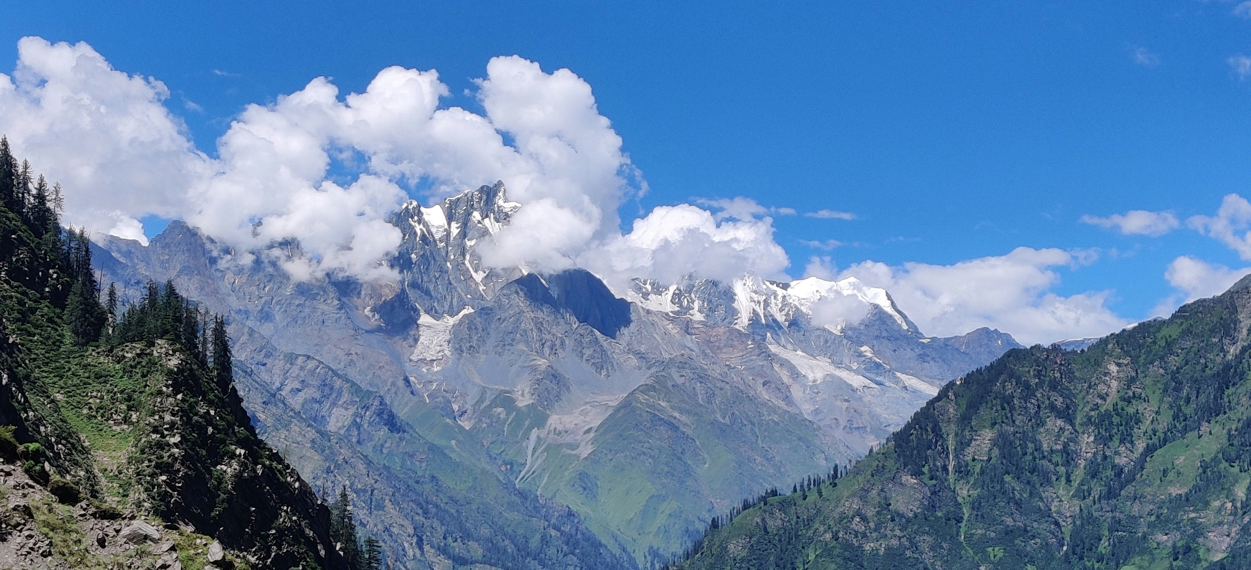 Photo by knitish1992nk