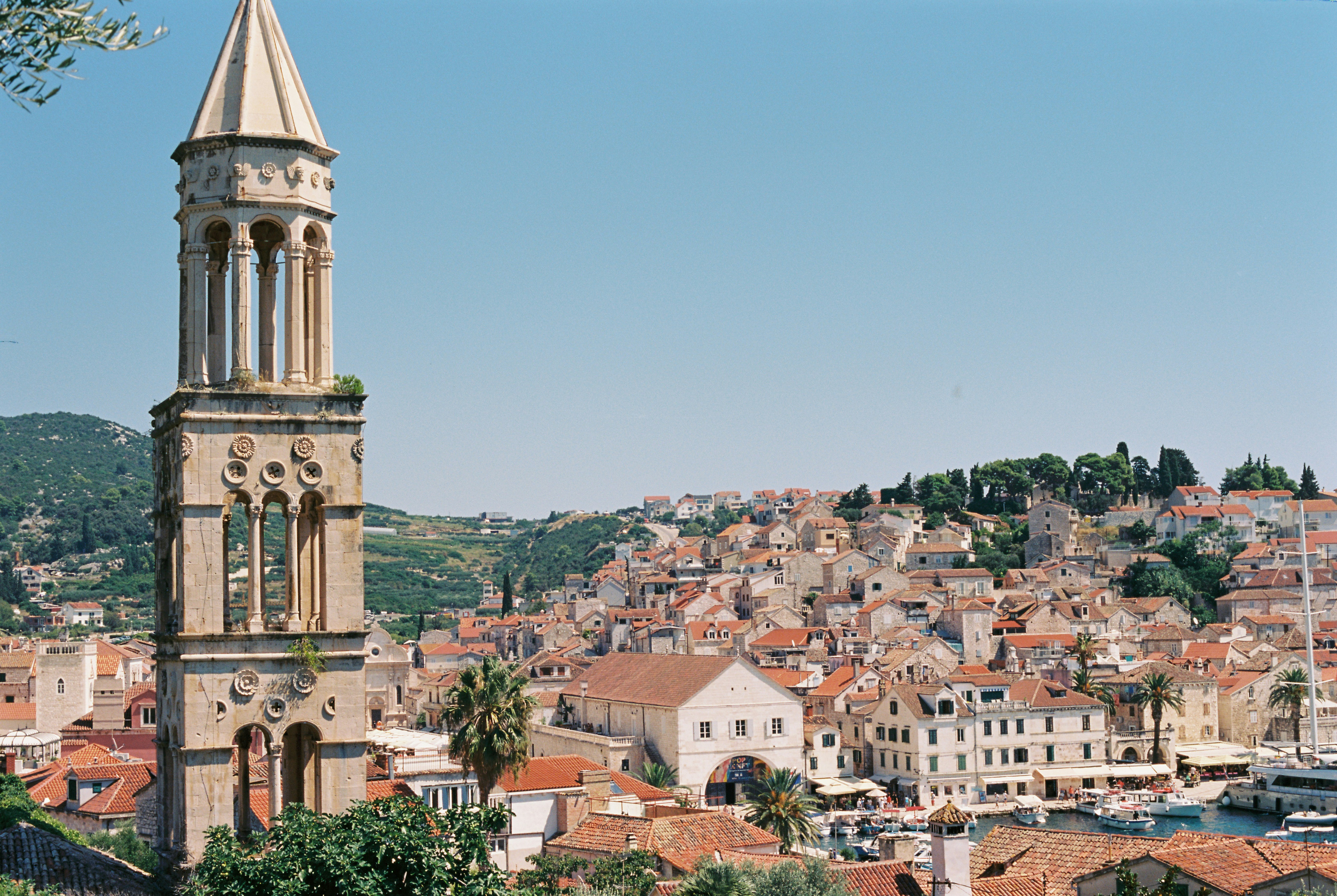 Vista aérea del puerto viejo de Marsella
