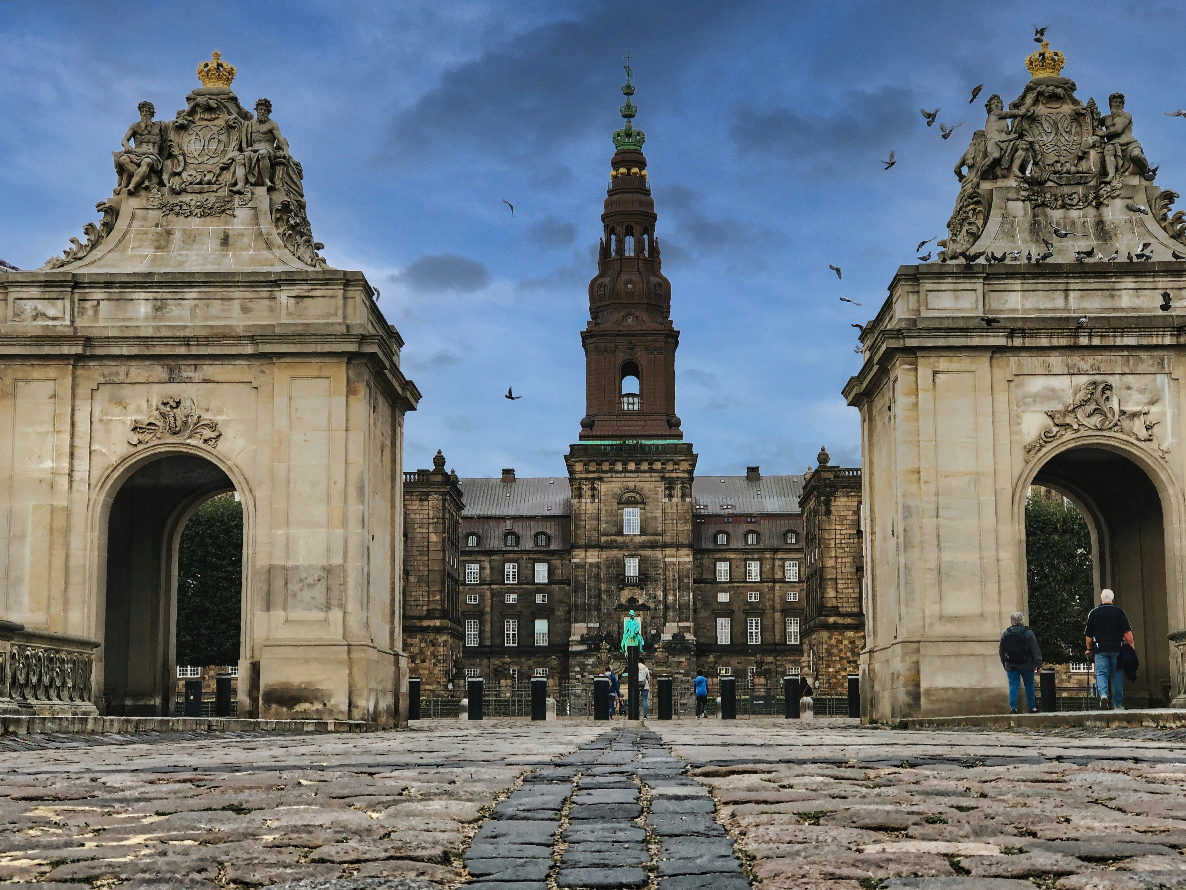 Photo by torben_gettermann