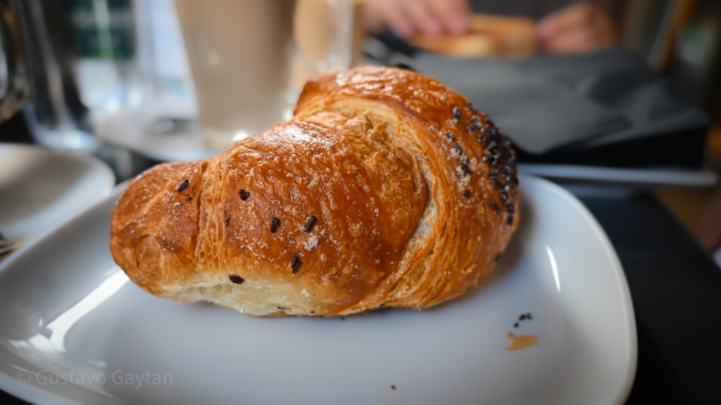 Toasted Almond Croissant