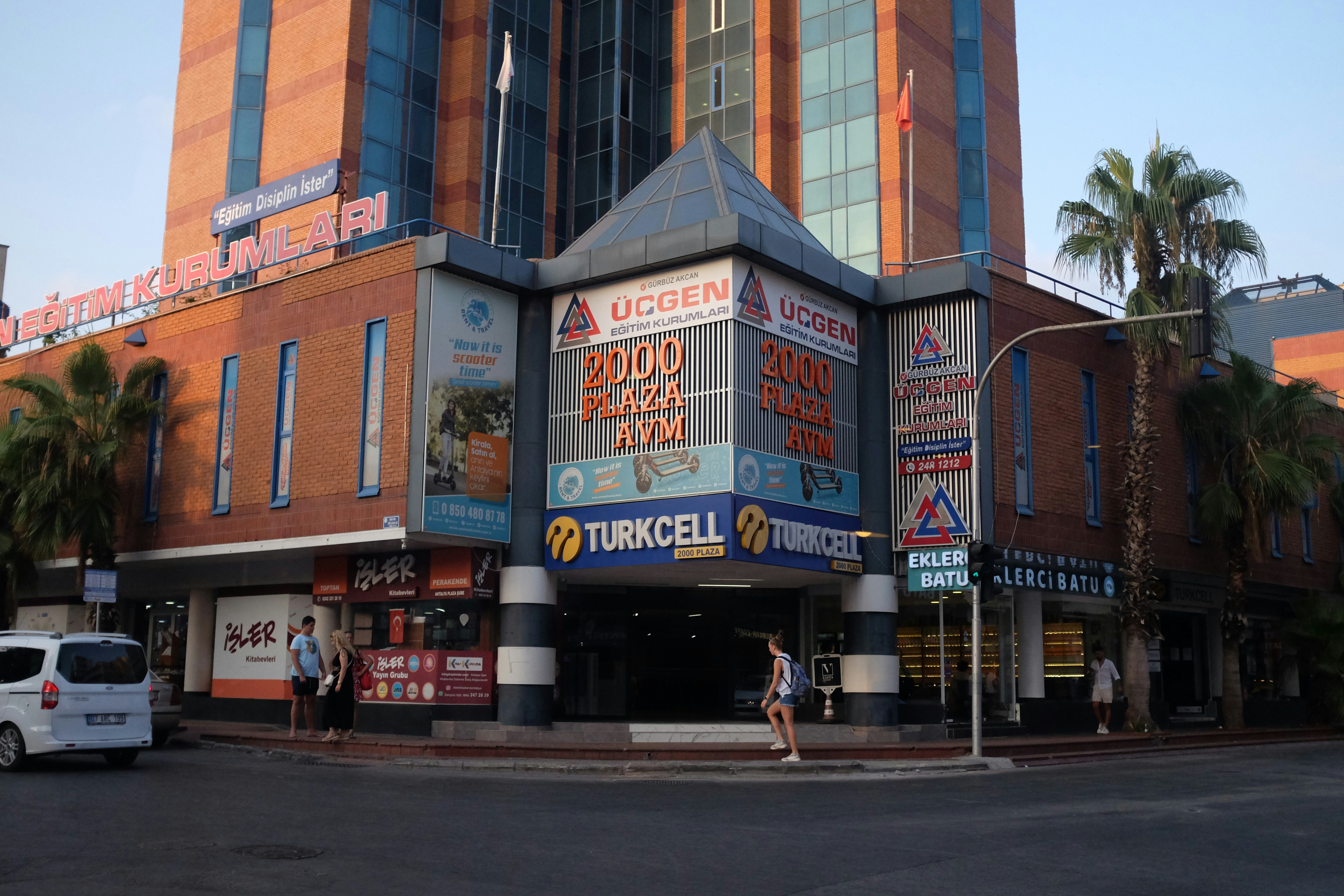 Photo by ignatkushanrev