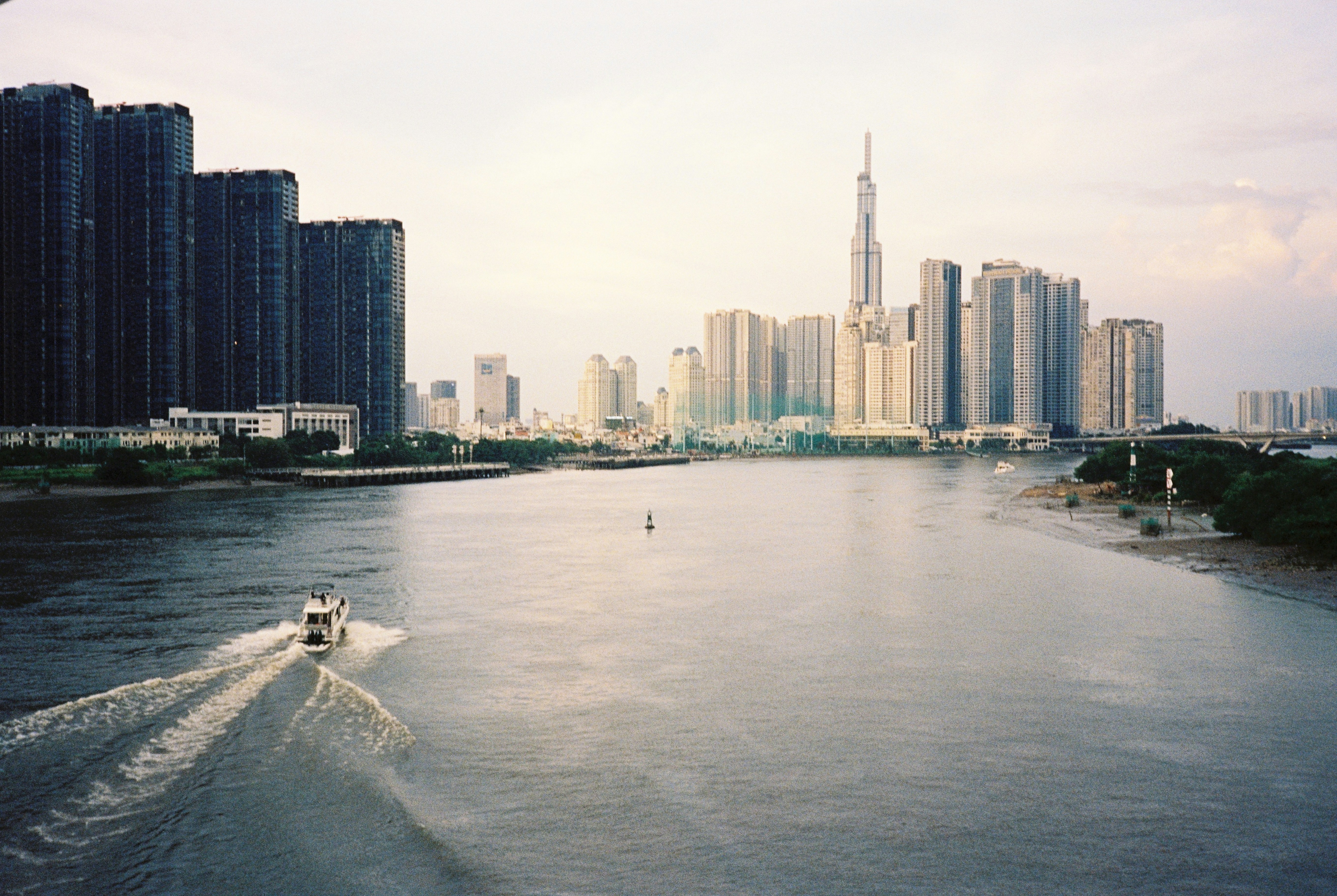 Photo by pandachamlo