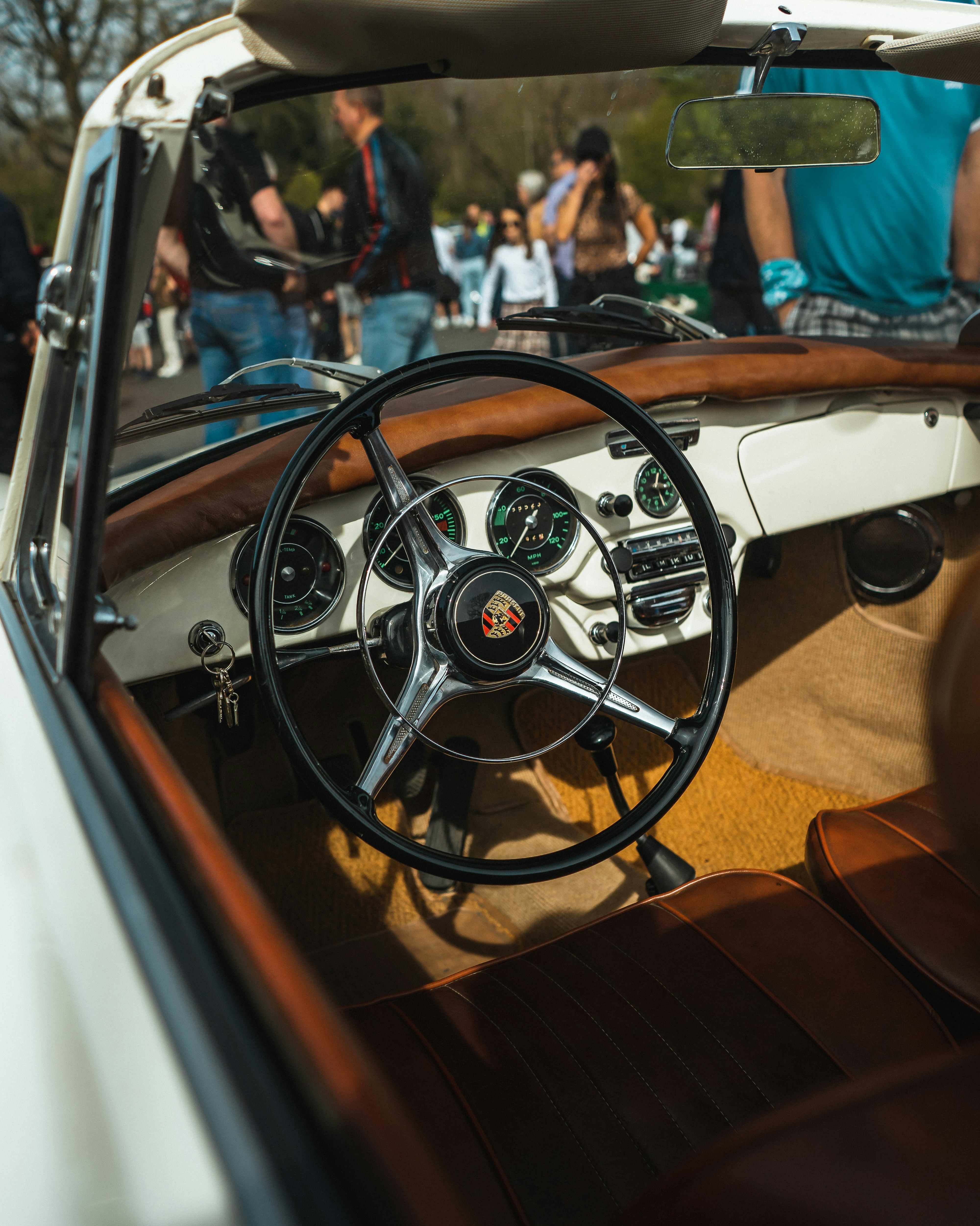 Photo by samuelgirven