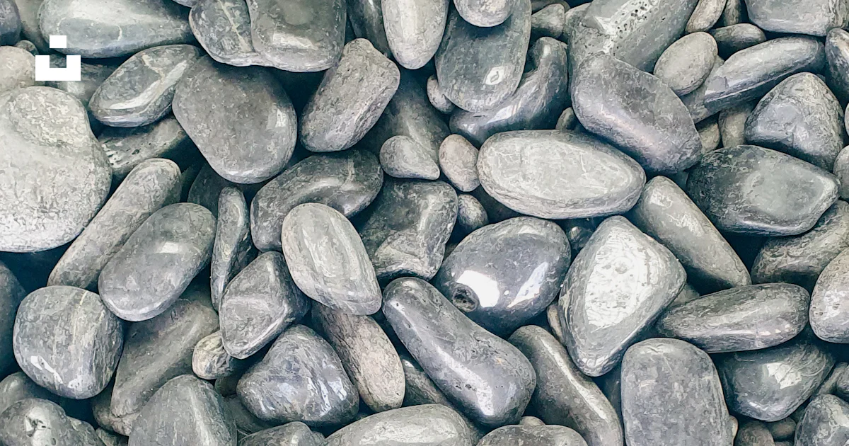 A close up of a bunch of rocks photo – Free Vladivostok Image on Unsplash