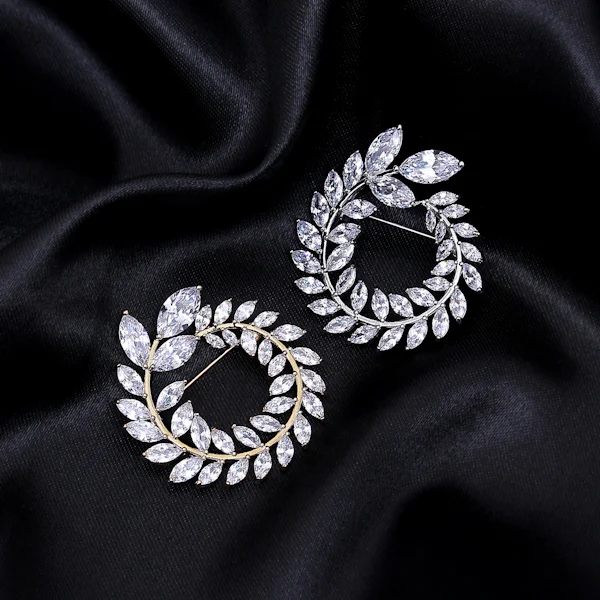 Modern Pearl Earrings