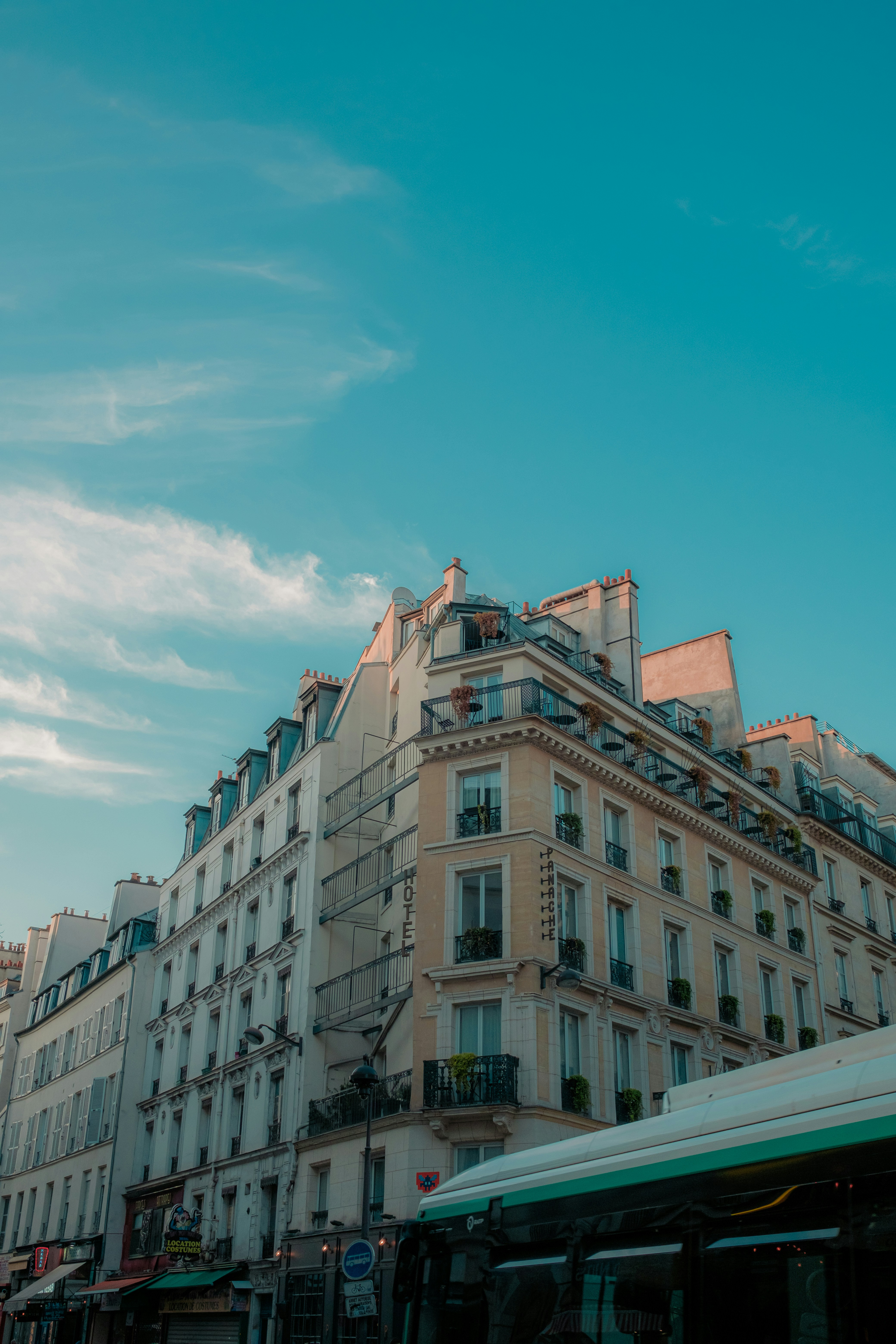 Photo by valentinlacoste