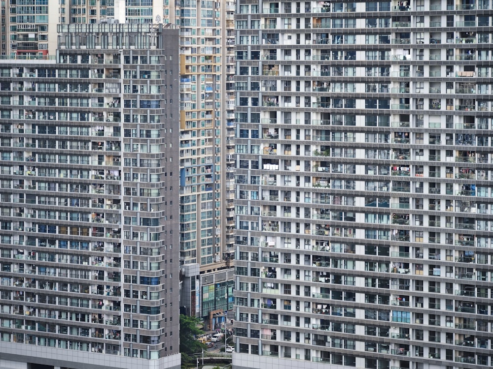 a large group of tall buildings in a city