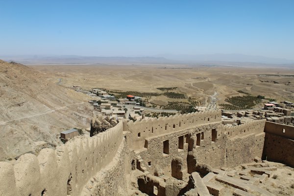 A view of a village in the middle of a desert — Khiva, Uzbekistan