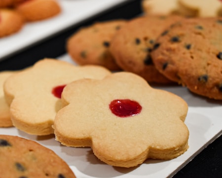 Cookie policy creation interface with customizable options.