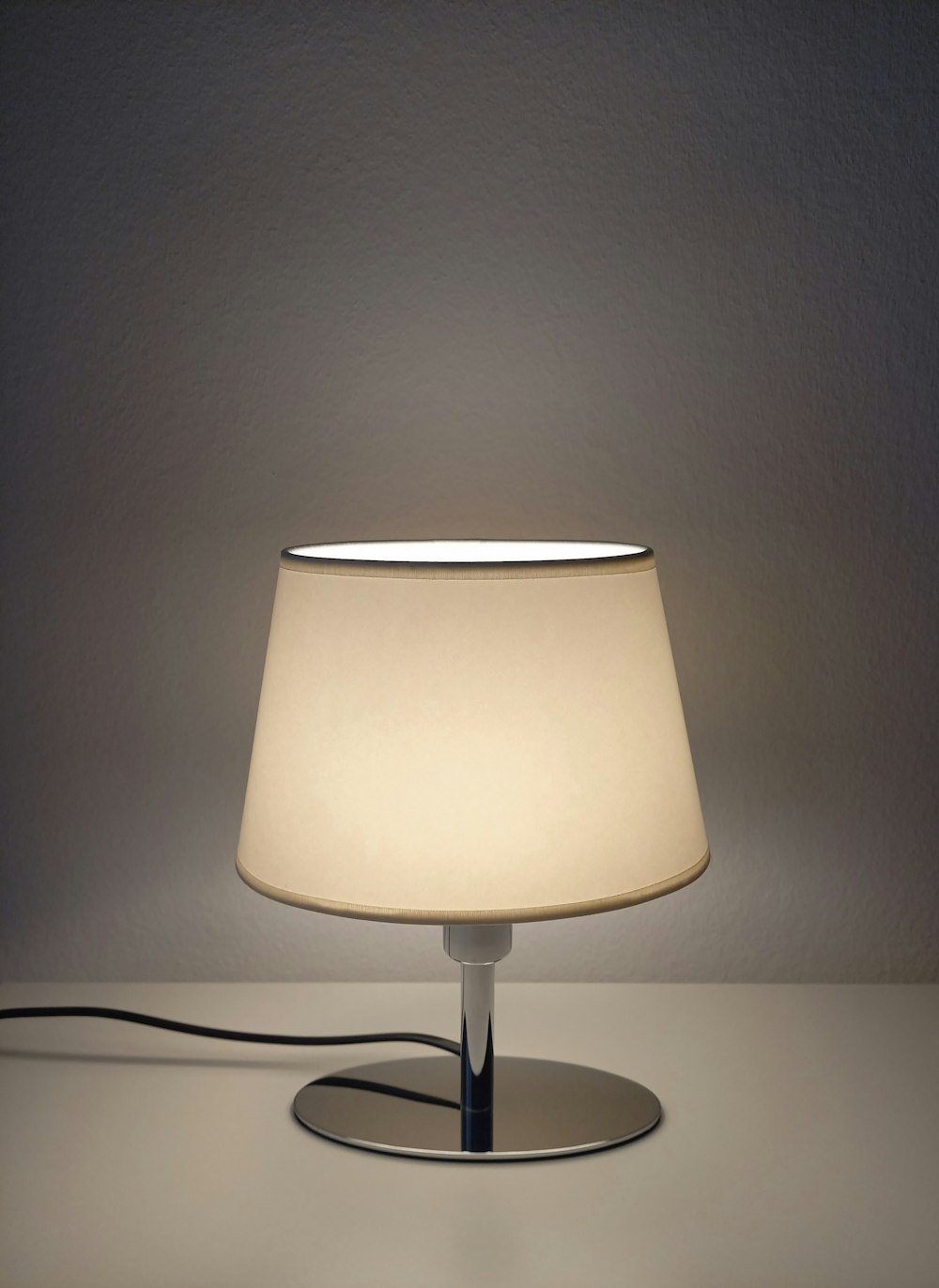 a lamp that is sitting on a table