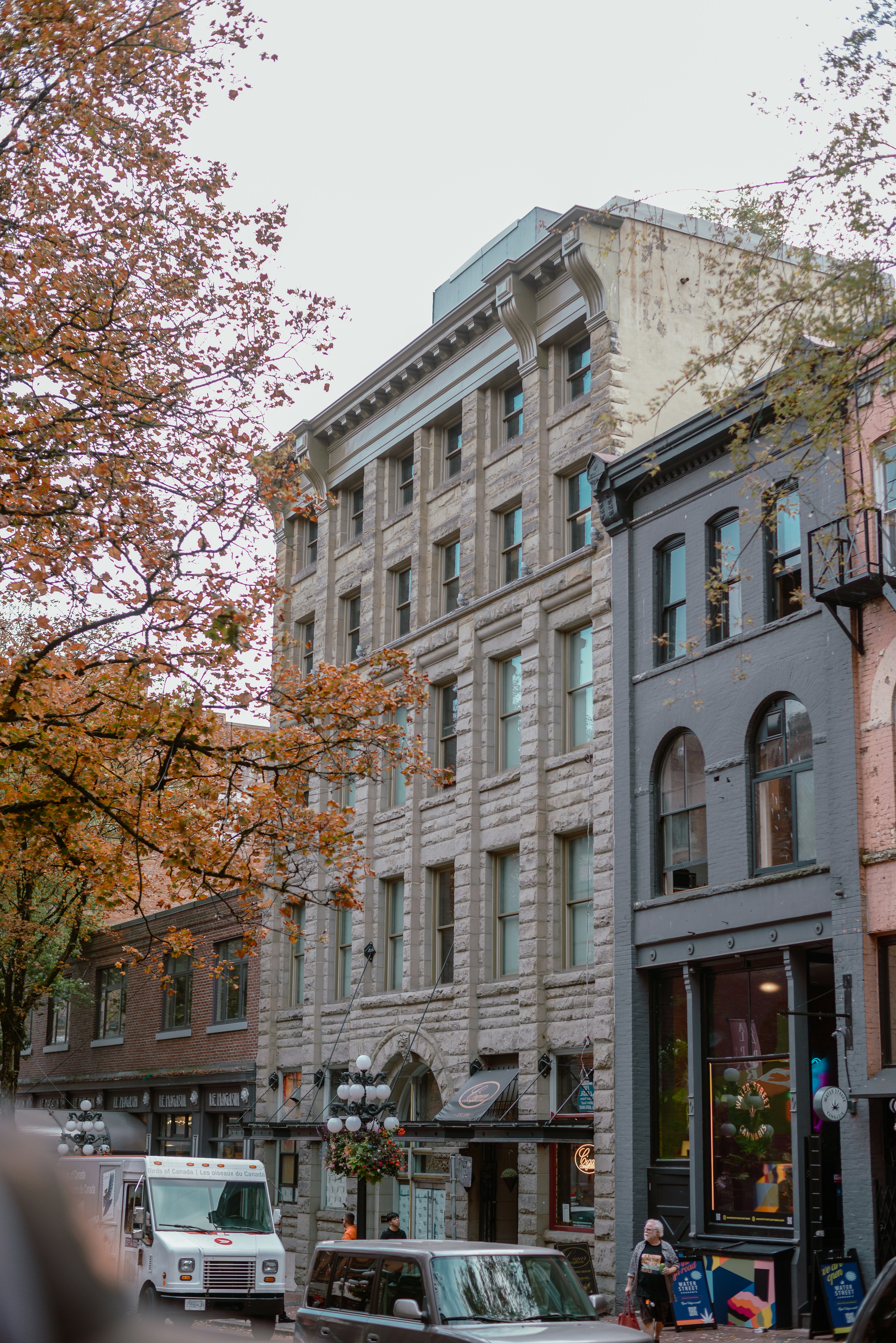 Photo by albertstoynov