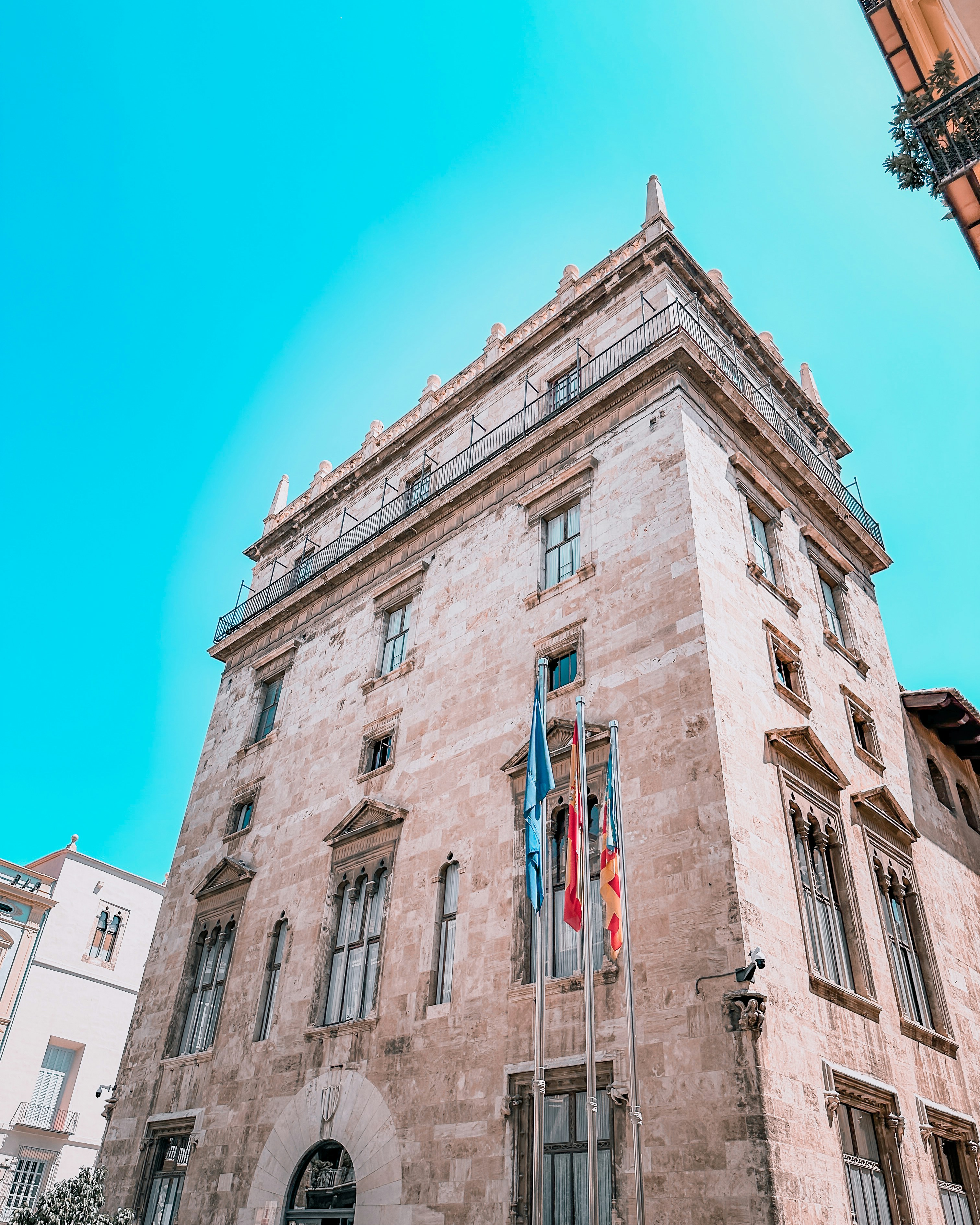 Aerial view of a Valencia 55+ community