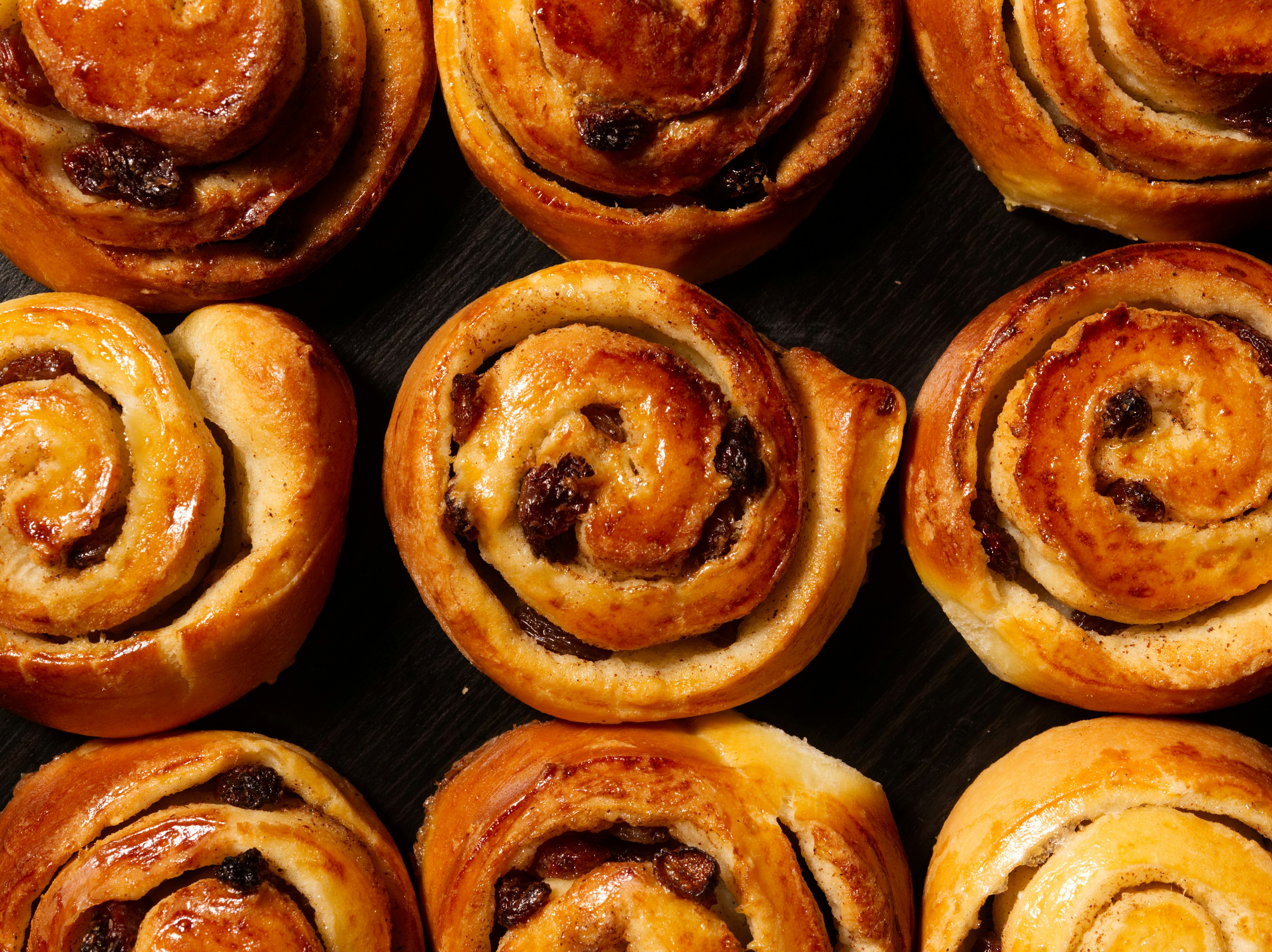 Cinnamon rolls on a tray