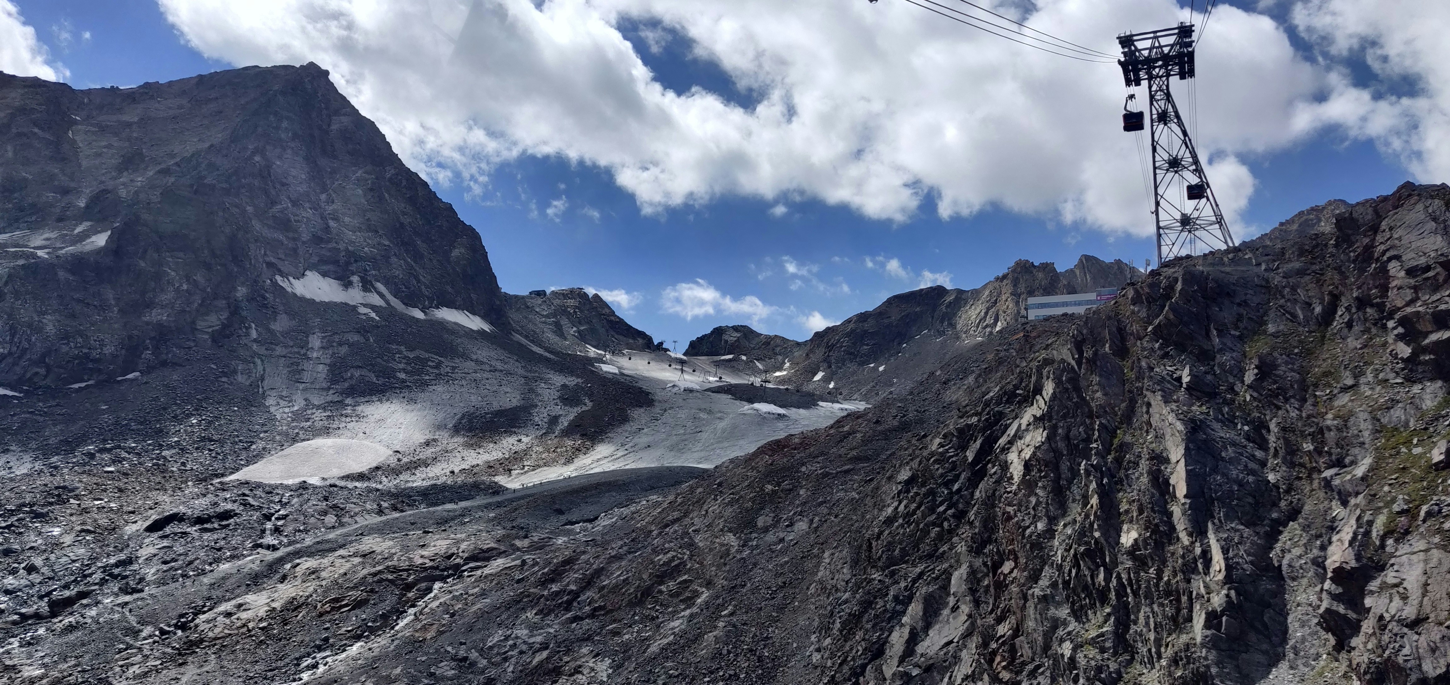 Photo by matemolnar88