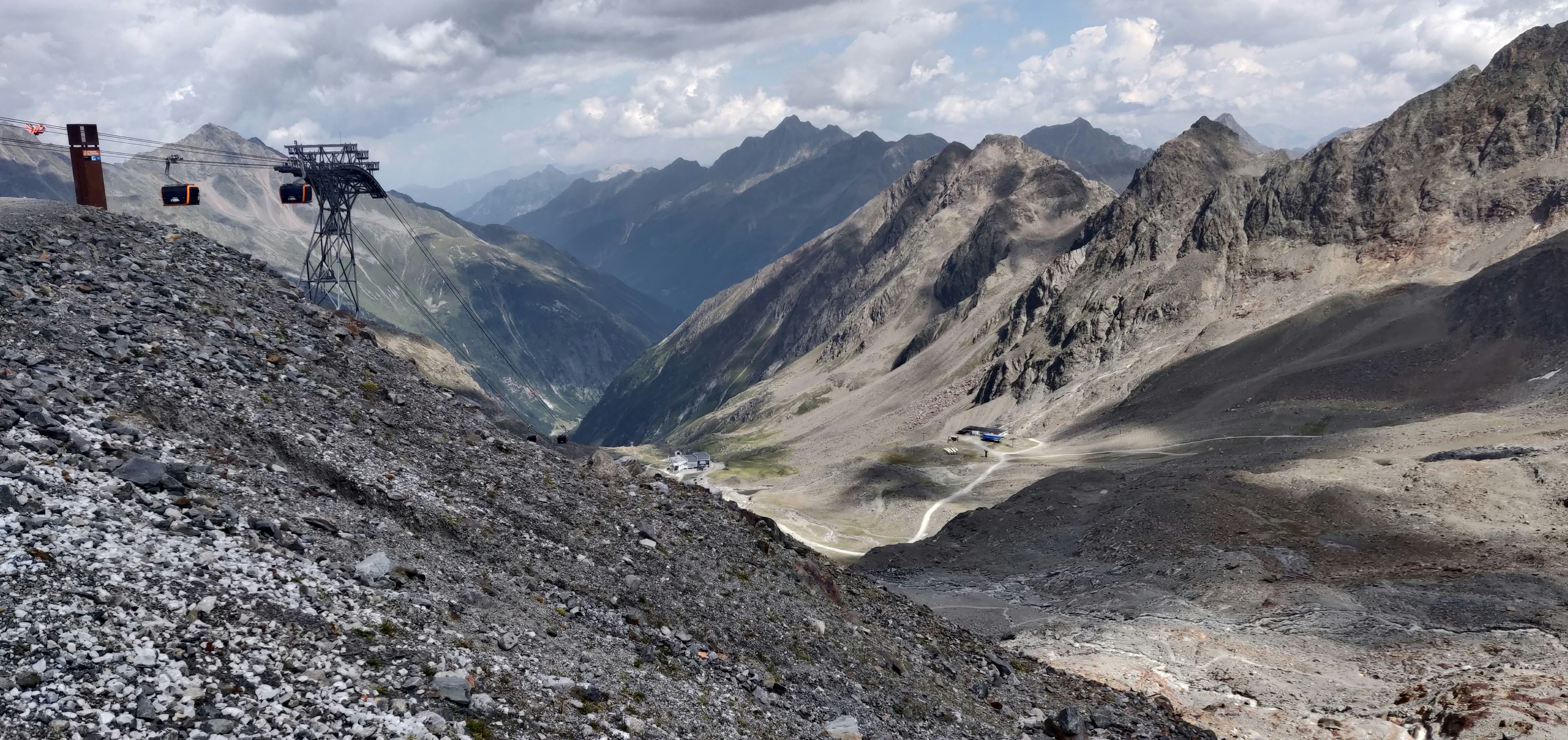 Photo by matemolnar88