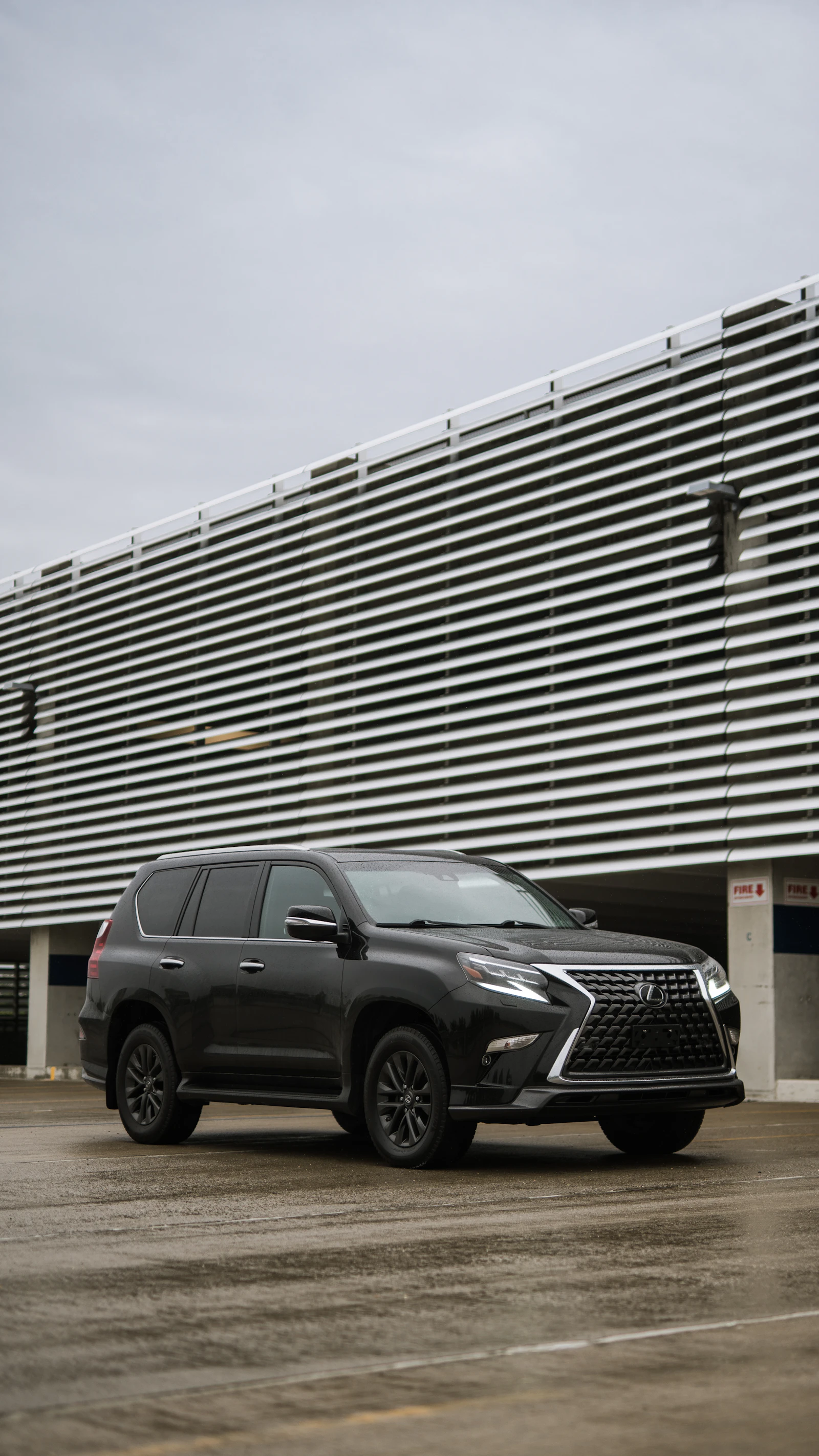 Lexus GX460 (J150, 2010–2023), editorial reference photo