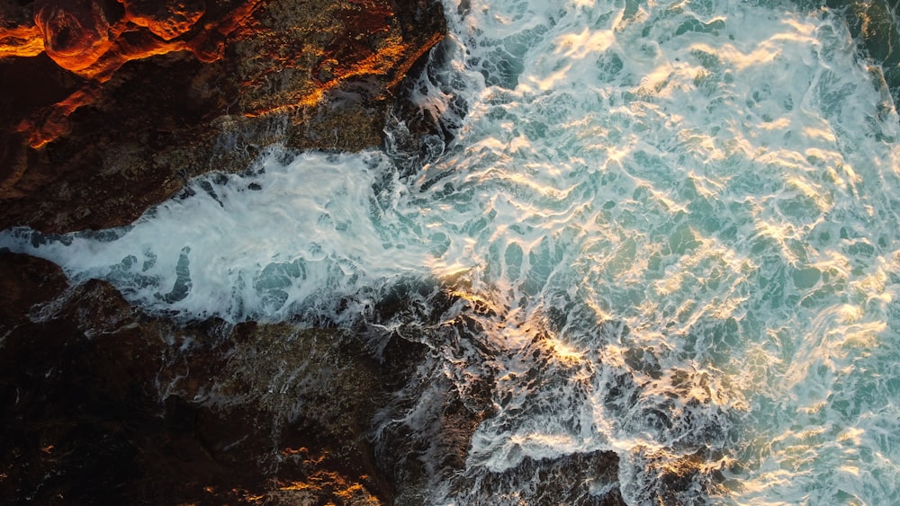 a bird's eye view of a body of water