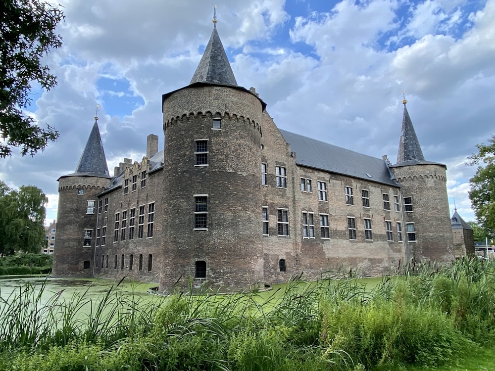 a large building with two towers on top of it