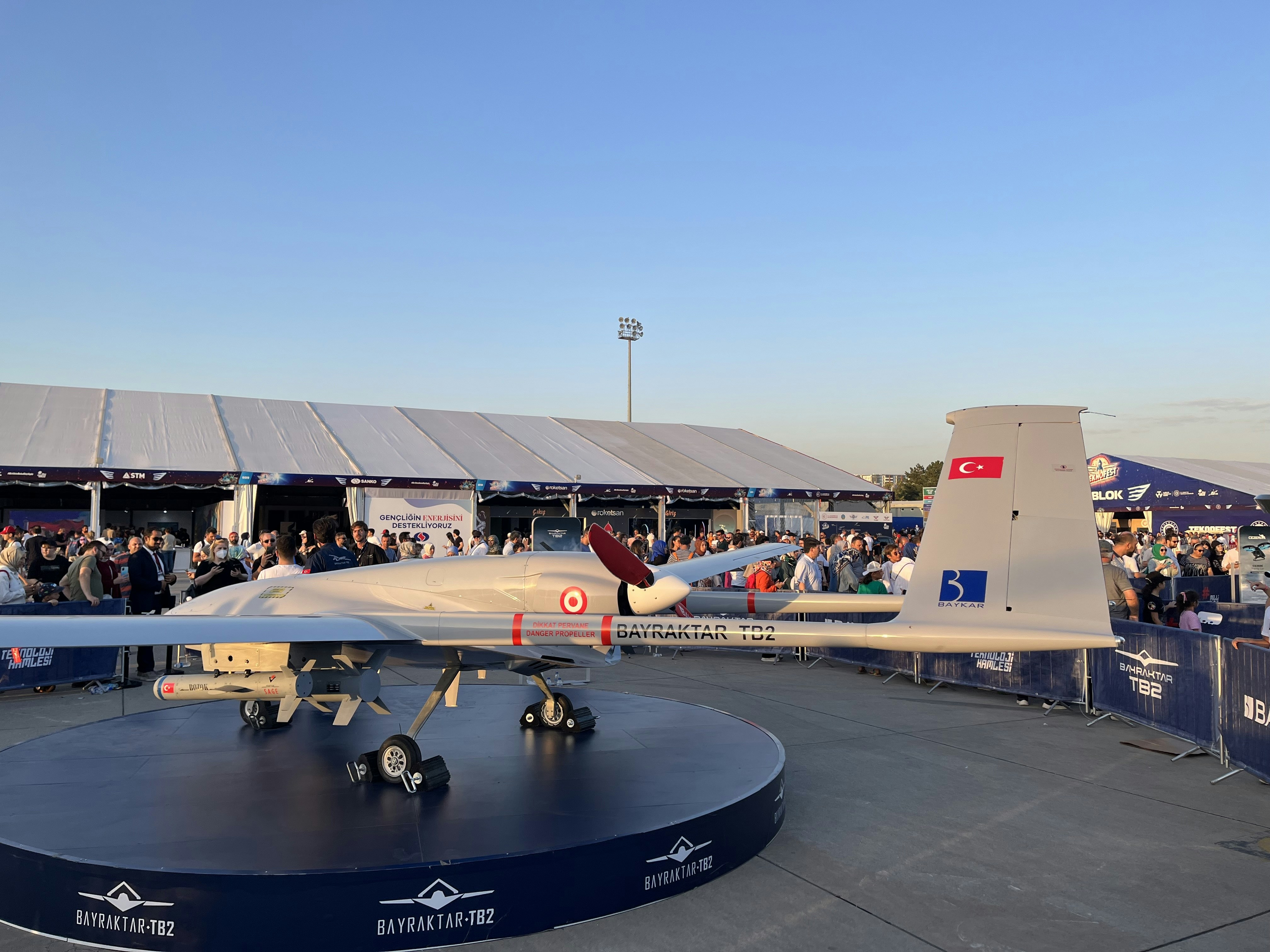 Bayraktar TB3: Turecký dron, ktorý mení pravidlá moderného boja