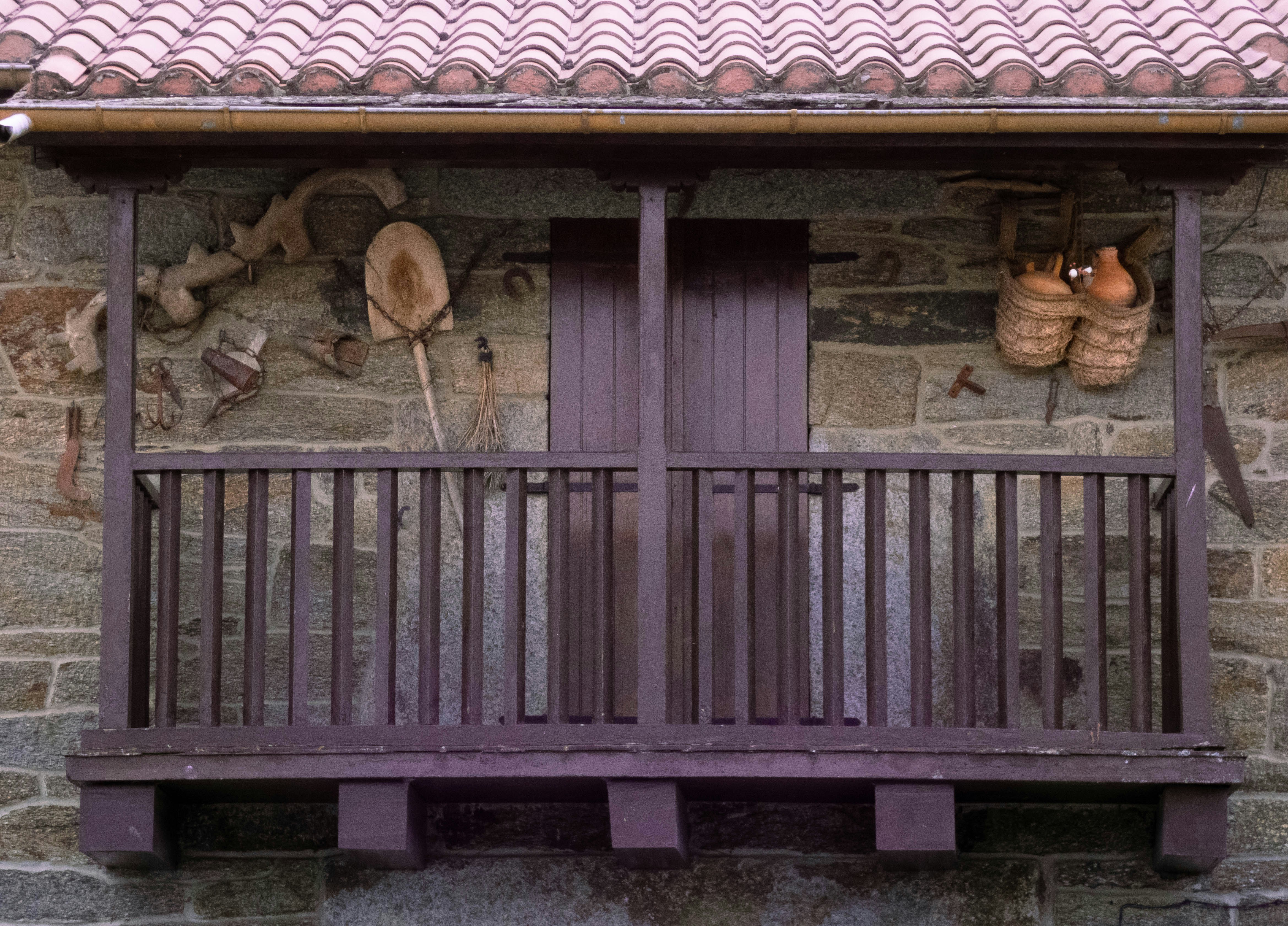 rustic terracotta wall, wallpaper, Terracotta Basement Organization: Tips & Ideas 5
