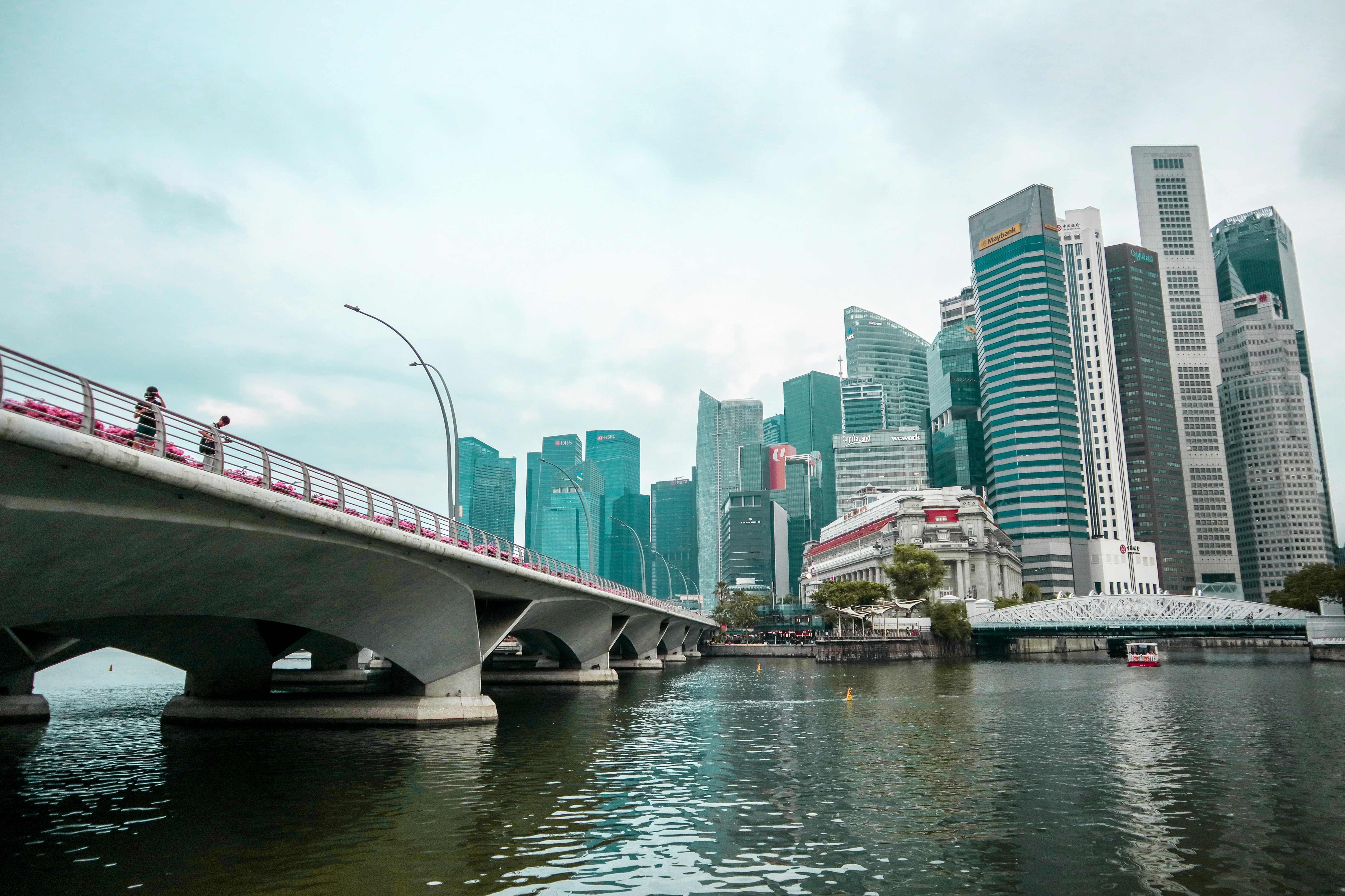 photo-1693743459802-68e14db38808?ixid=M3wxMjA3fDB8MXxzZWFyY2h8MTJ8fGhvdyUyMGRvZXMlMjBzYWxhcnklMjB3b3JrJTIwcmVjcnVpdG1lbnQlMjBhZ2VuY3klMjBzaW5nYXBvcmV8ZW58MHx8fHwxNzU3MDUyODI0fDA\u0026ixlib=rb-4.1.0