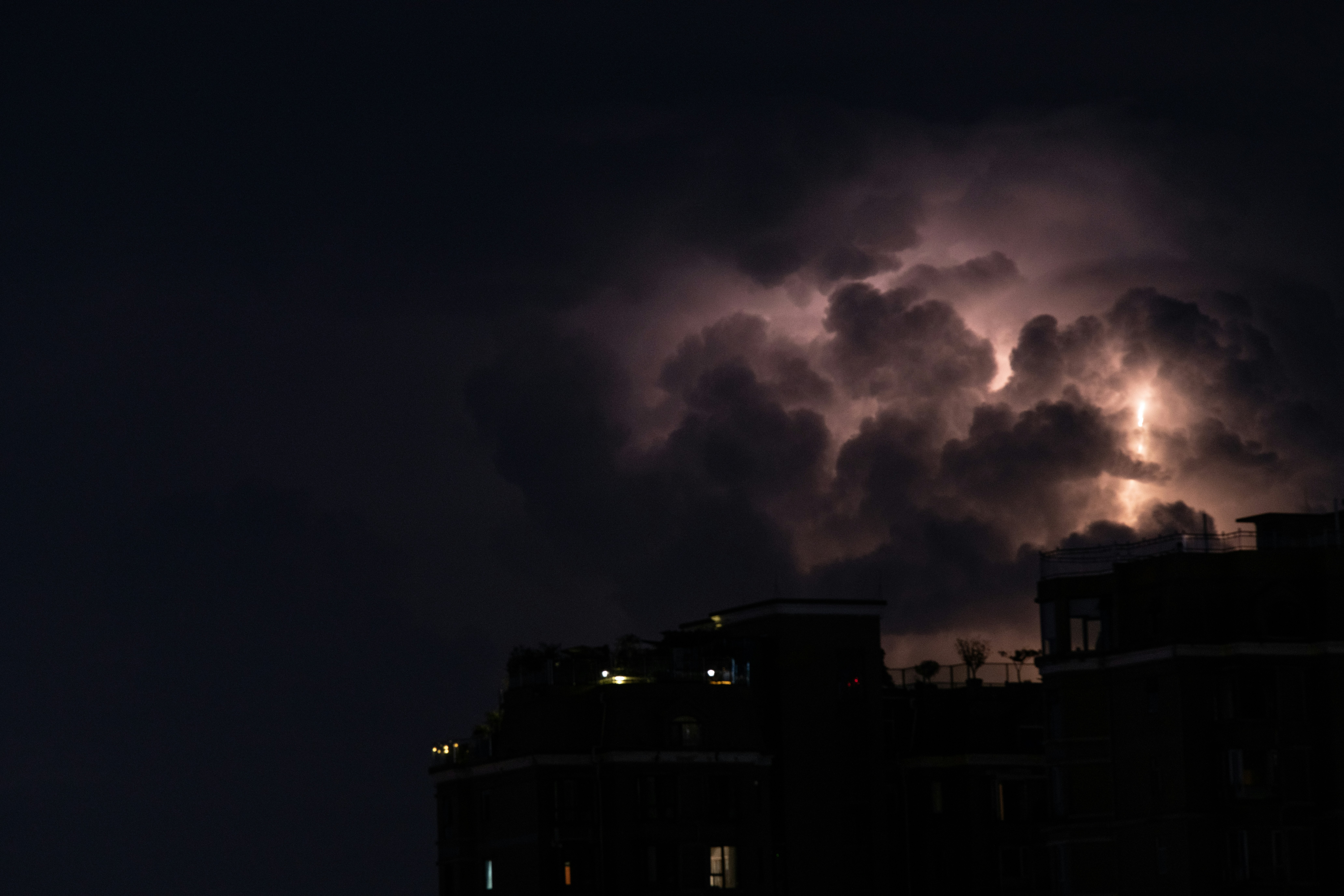 Telangana Faces a Double Whammy: Severe Heat and Thunderstorms