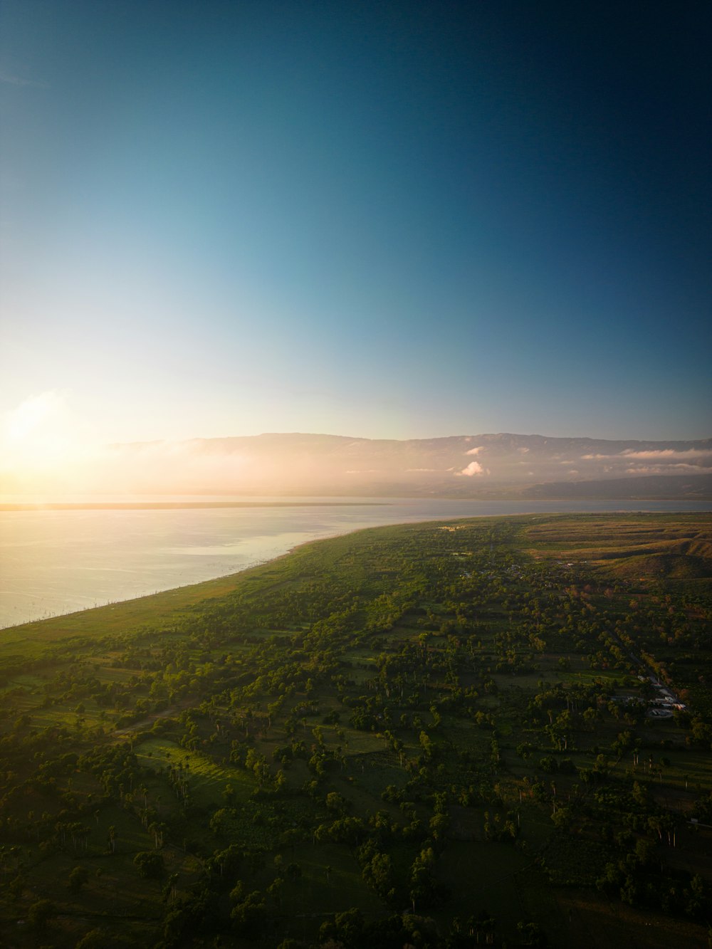 a bird's eye view of a large body of water