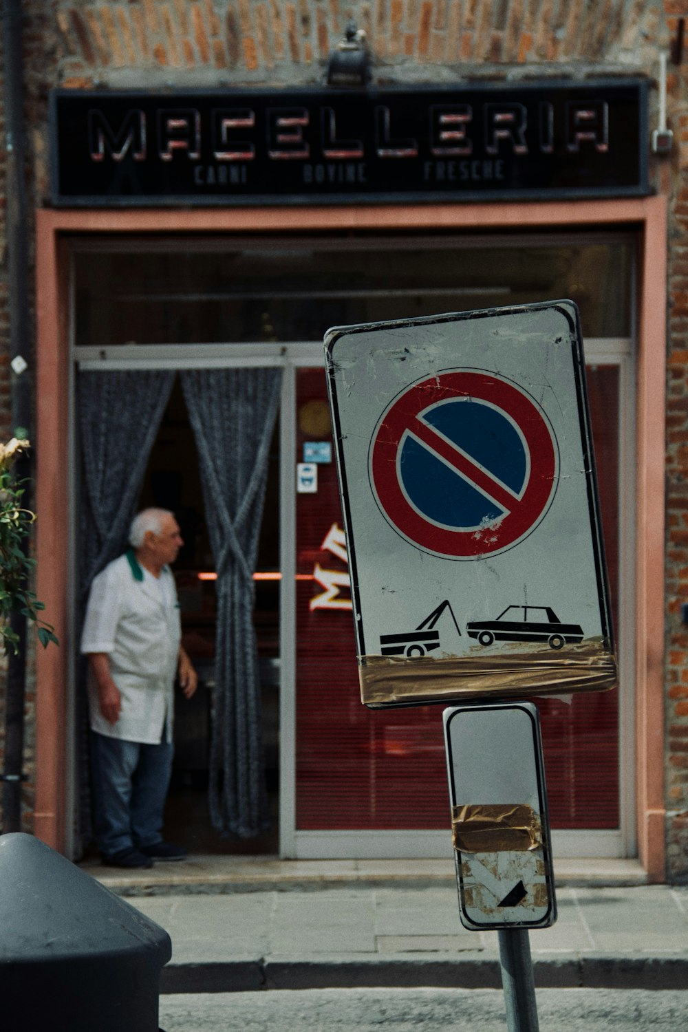 a street sign in front of a building