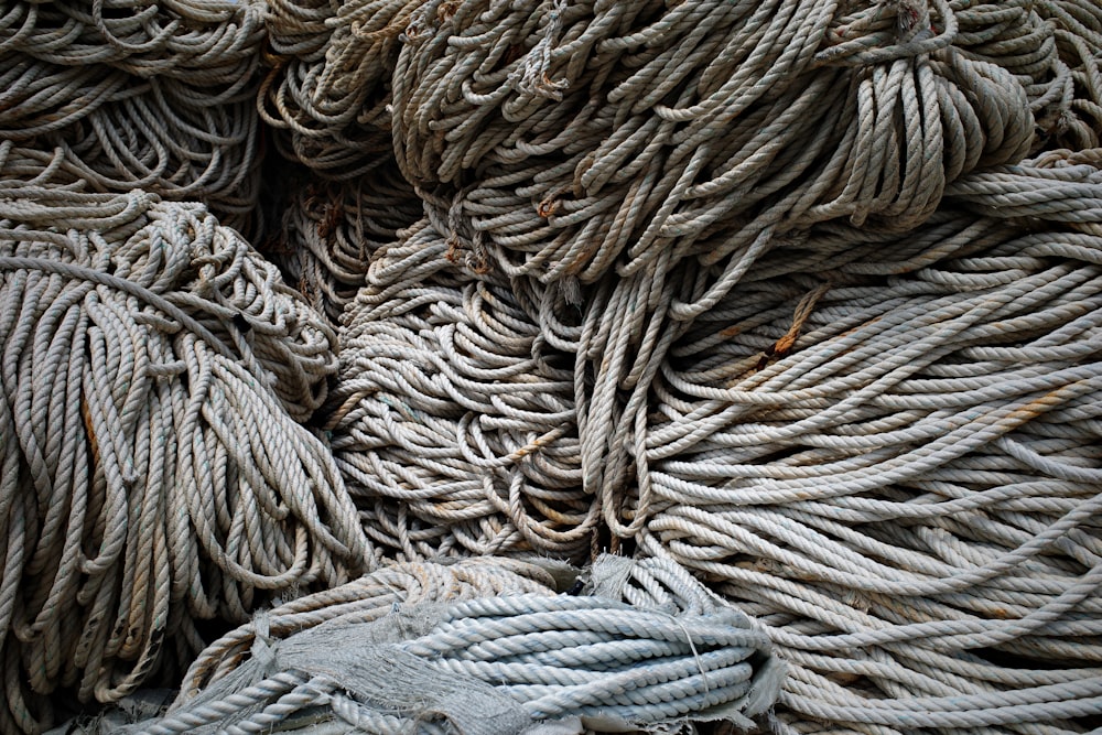 a pile of rope is piled on top of each other