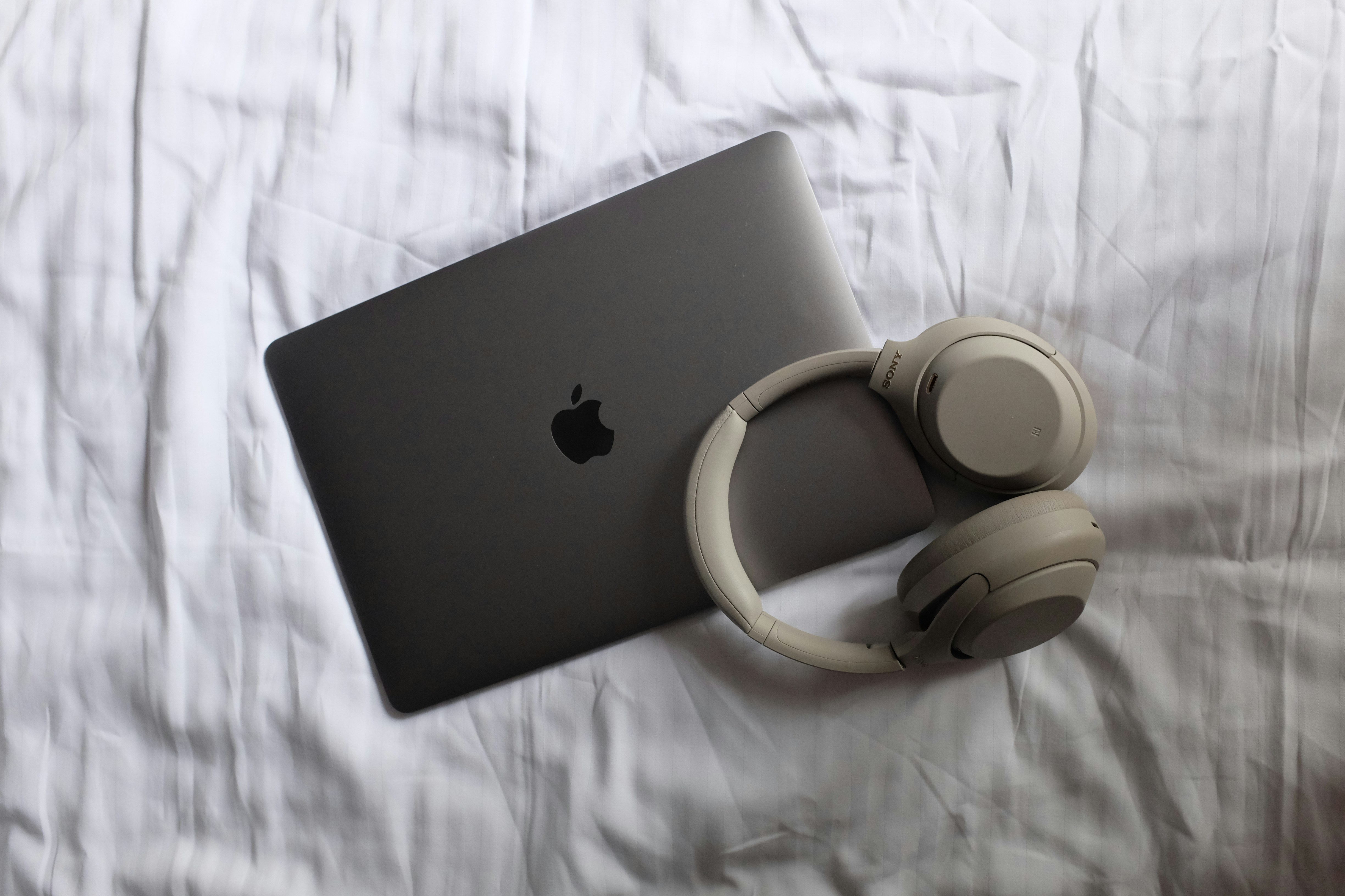 Thu mua MacBook Air M1 cũ giá cao