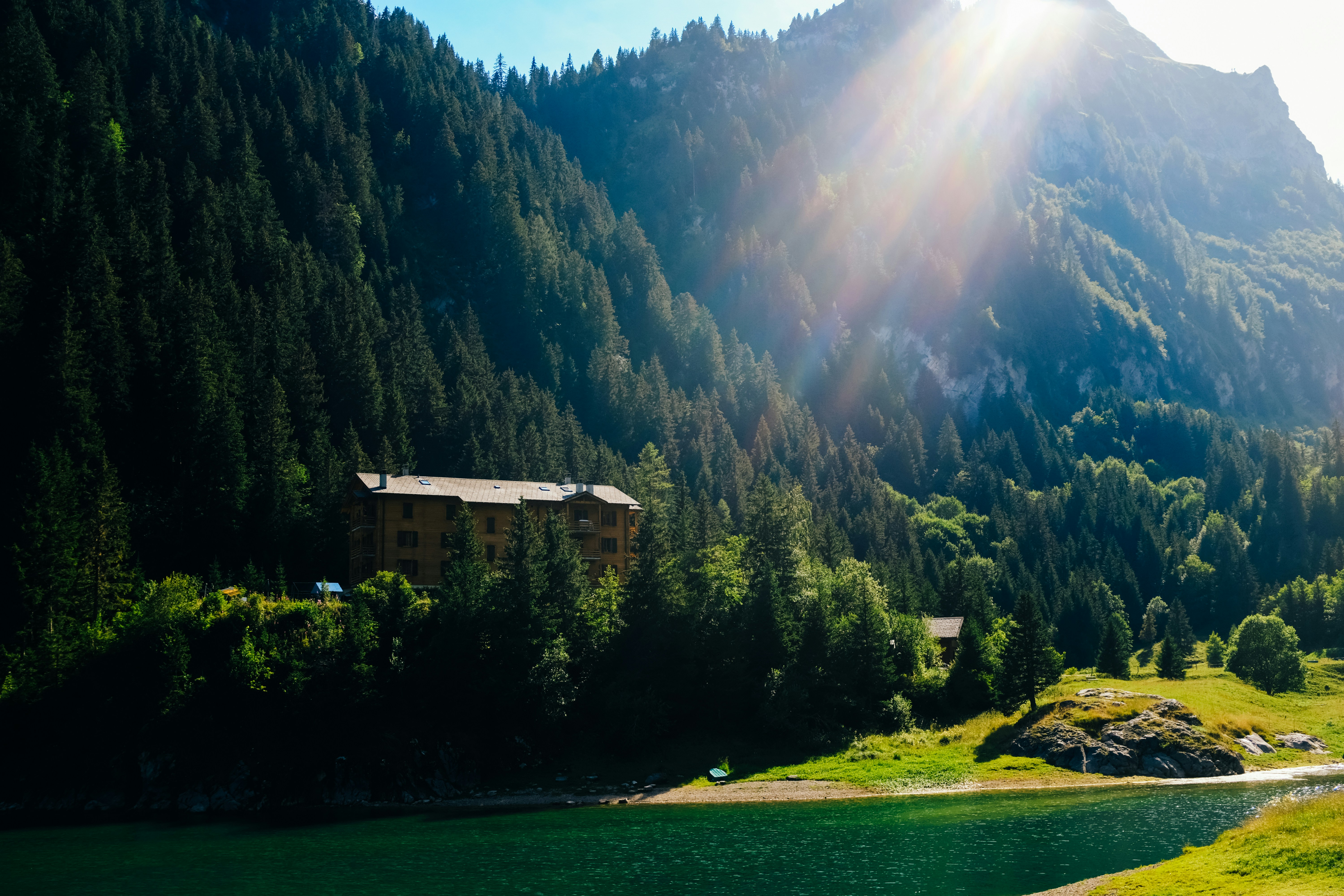 Photo by adrienolichon