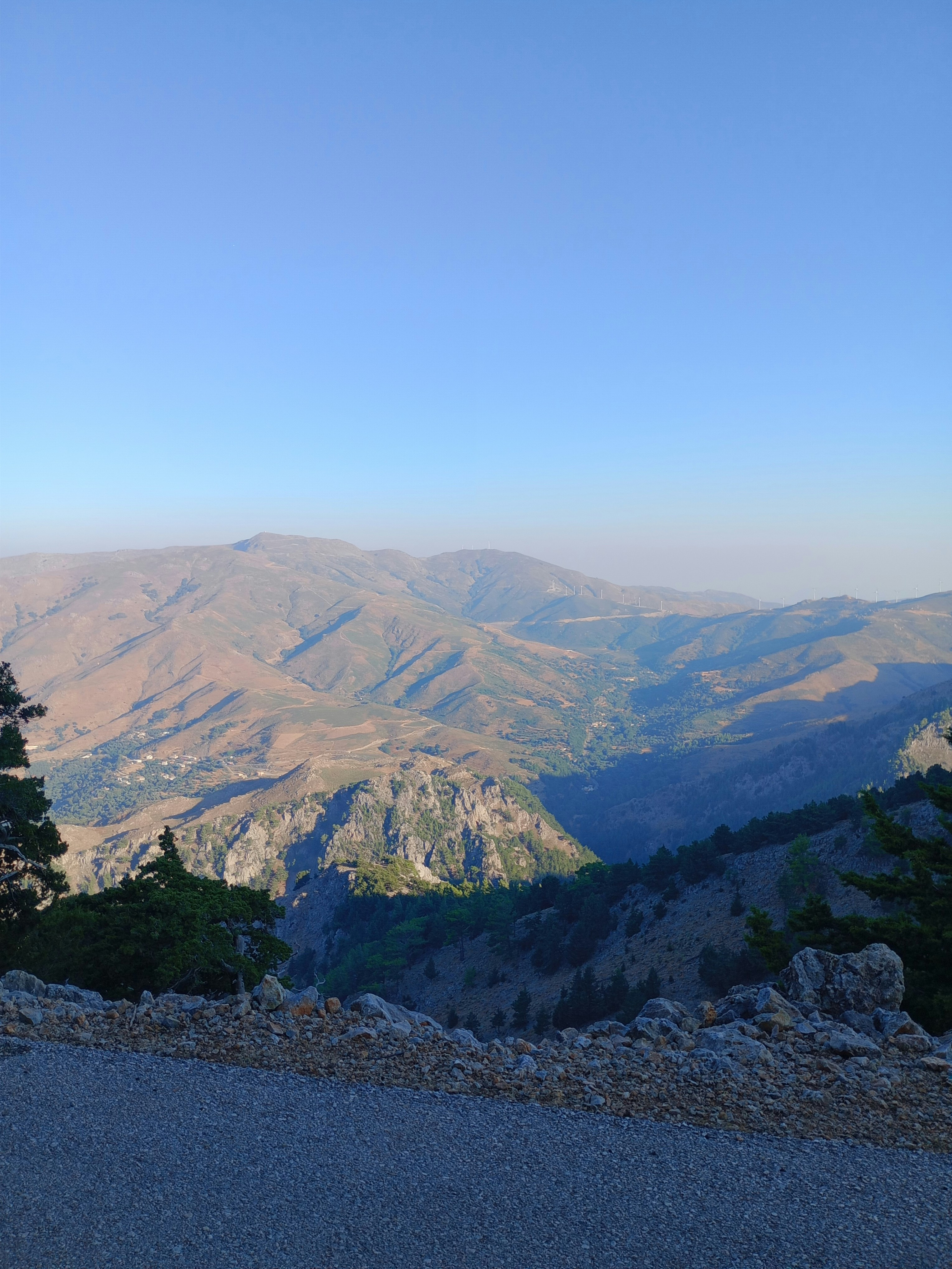 Photo by crete_offthebeatentrack