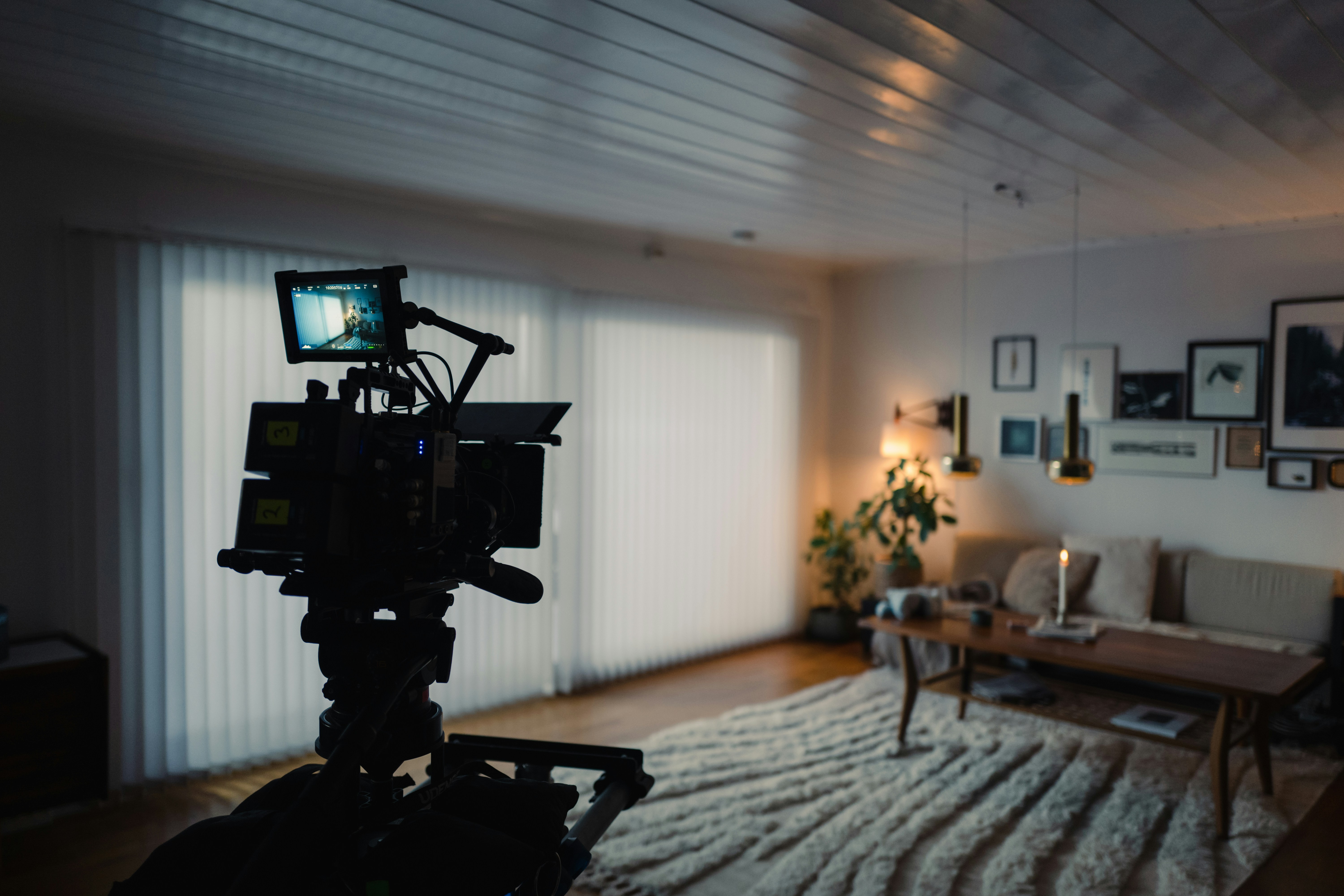 Camera setup for creating virtual apartment tours - luxury apartment virtual tour