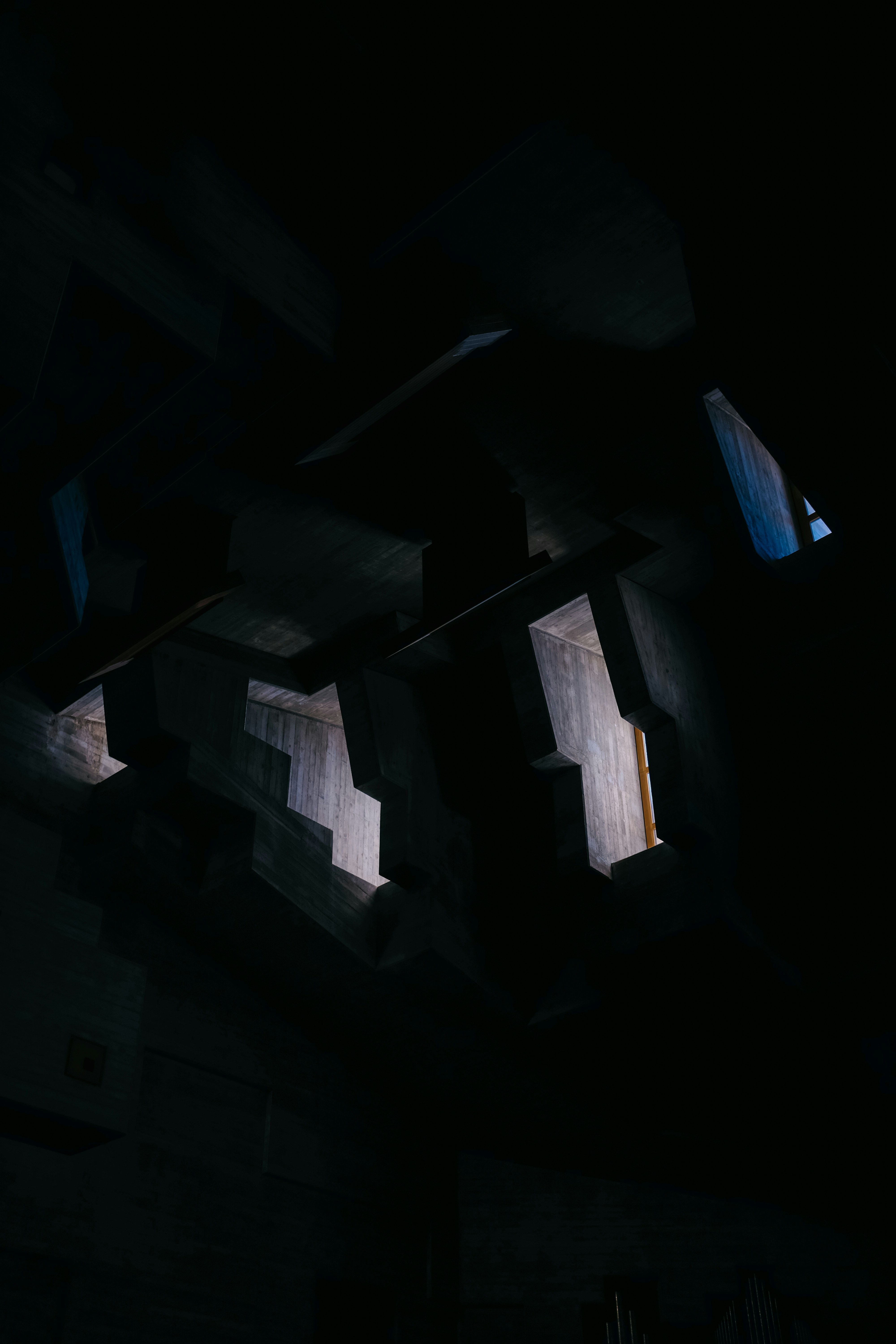 Photo by adrienolichon