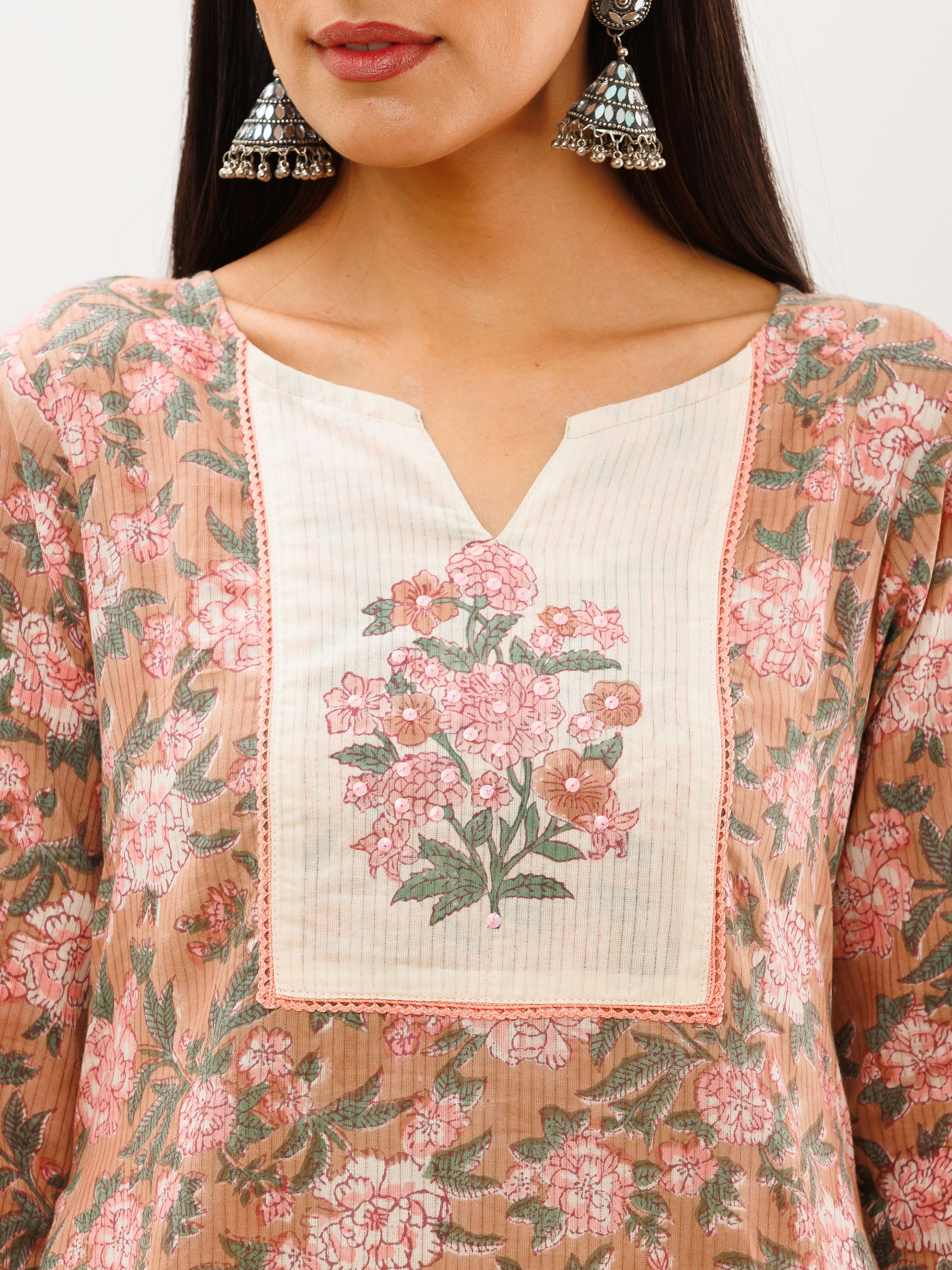 A stunning corset from Timeless Trends Corsetry