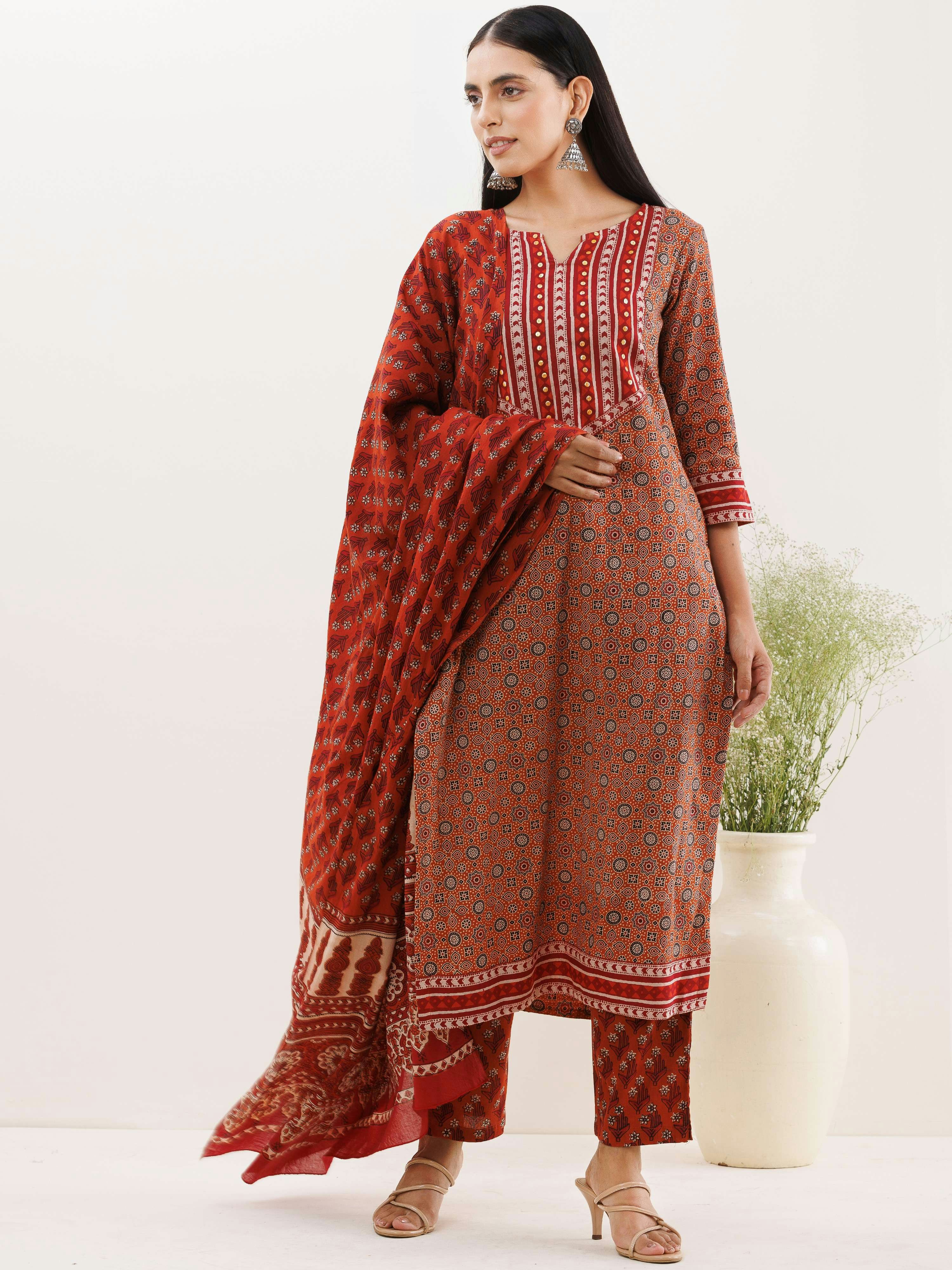 Katrina Kaif Embraces Her Ethnic Side in Stunning Kurta and Palazzo Pants