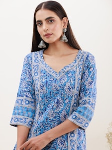 Elegant Silver Bracelet