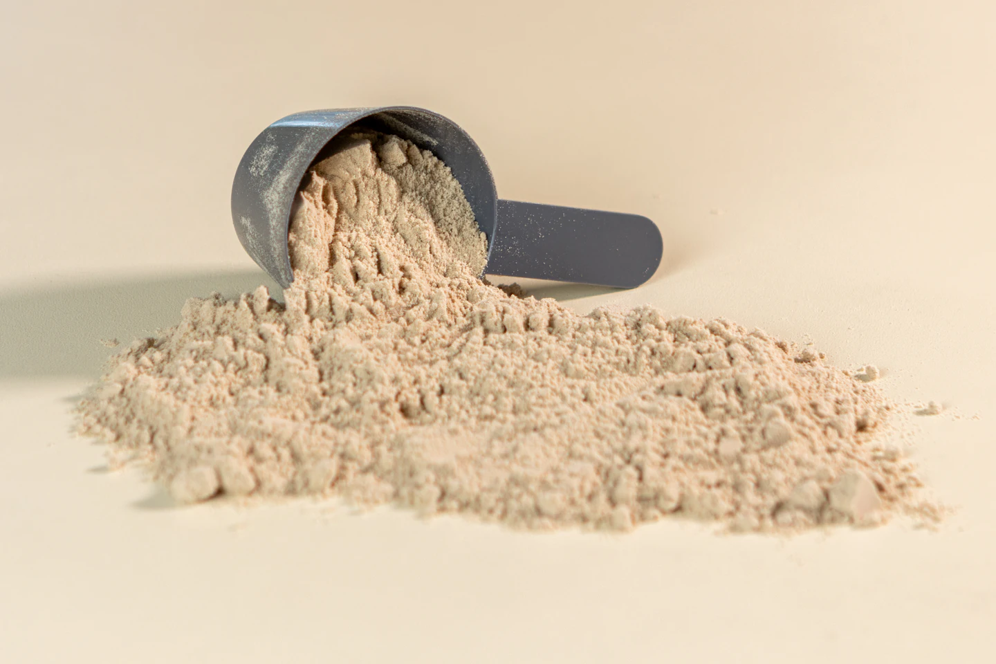 A scoop of supplement powder