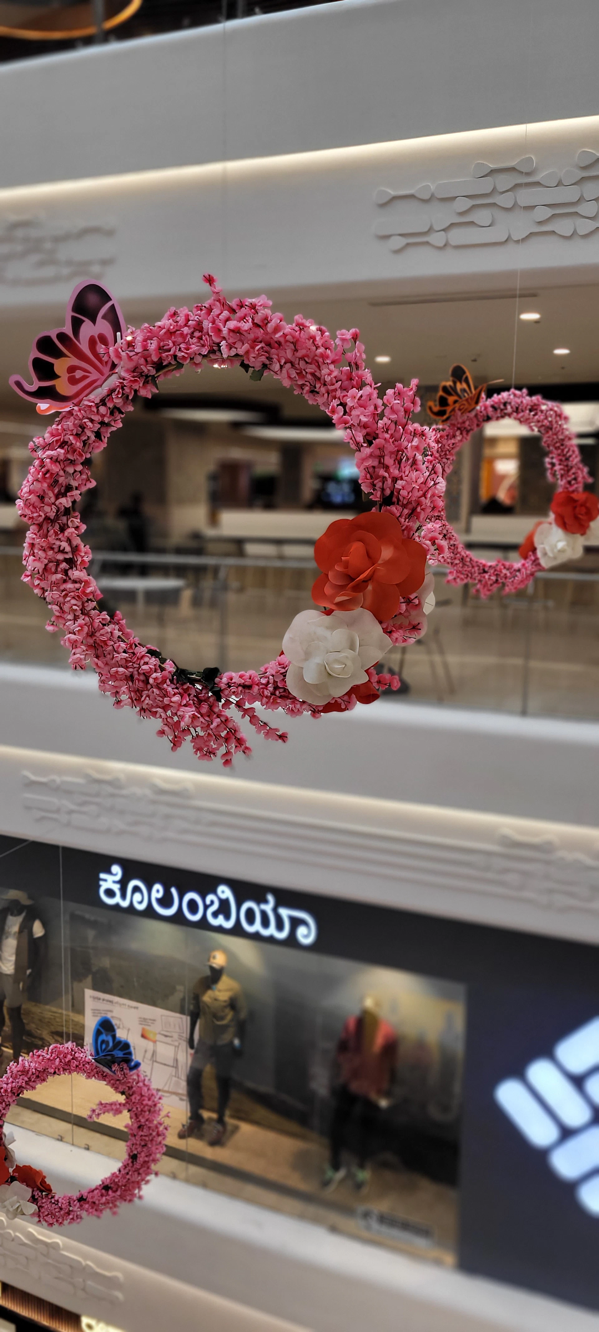 black and white bed linen