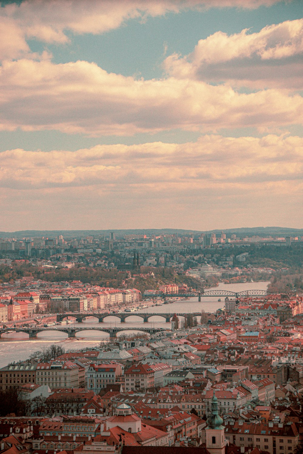 a bird's eye view of a city and a river